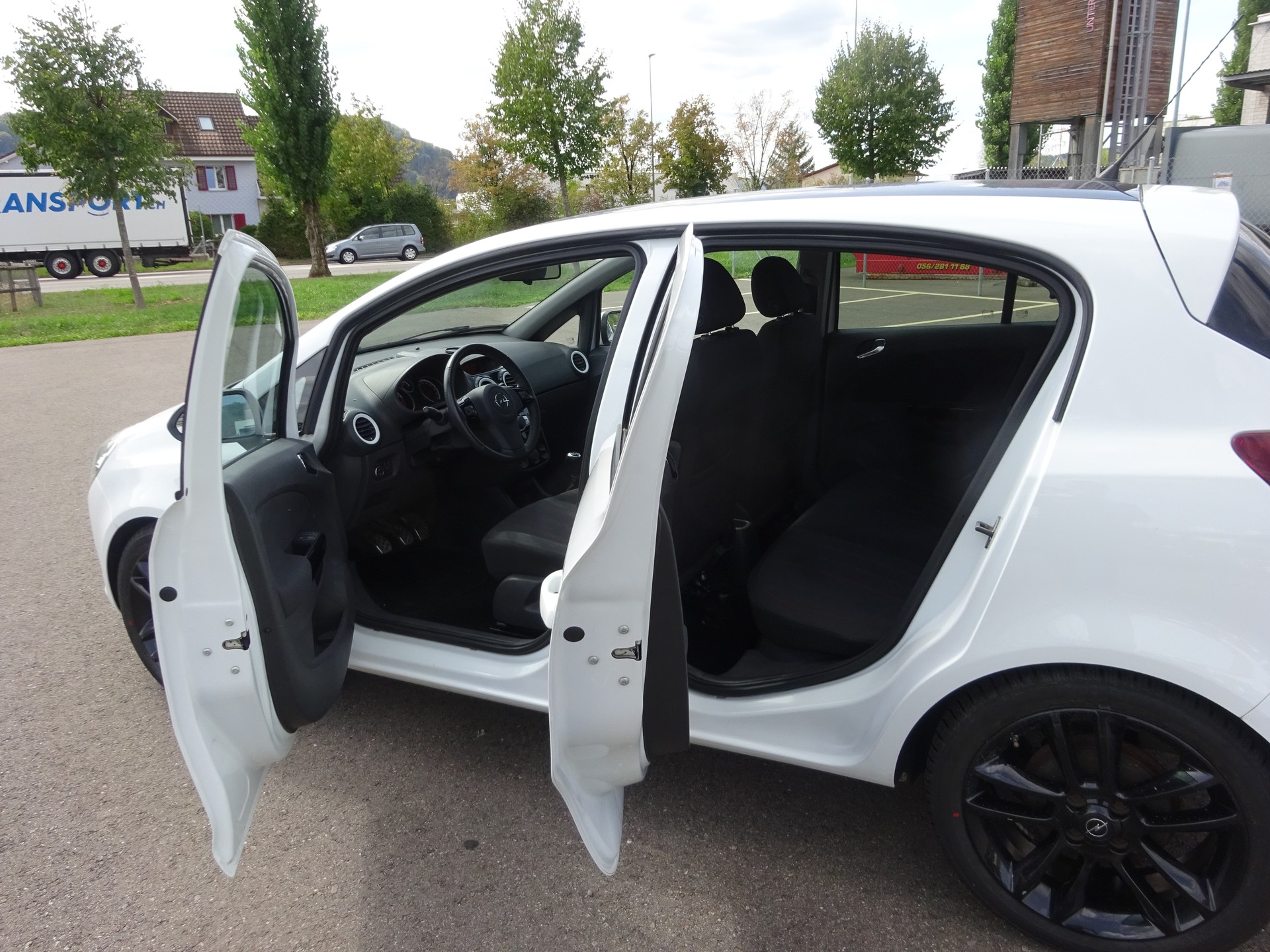OPEL Corsa 1.2 TP Color Edition-image-10