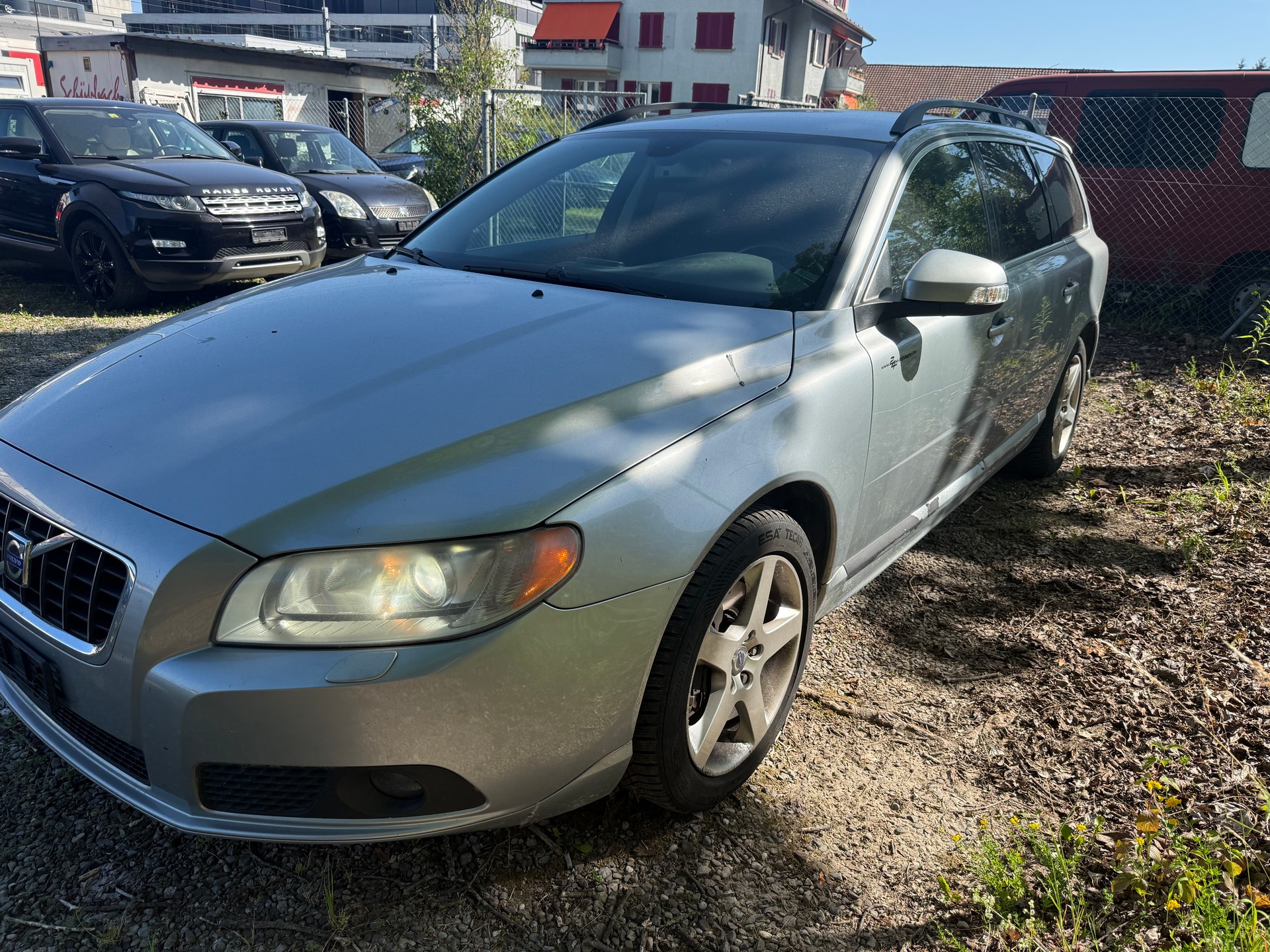 VOLVO V70 2.5T Momentum Geartronic-image-2
