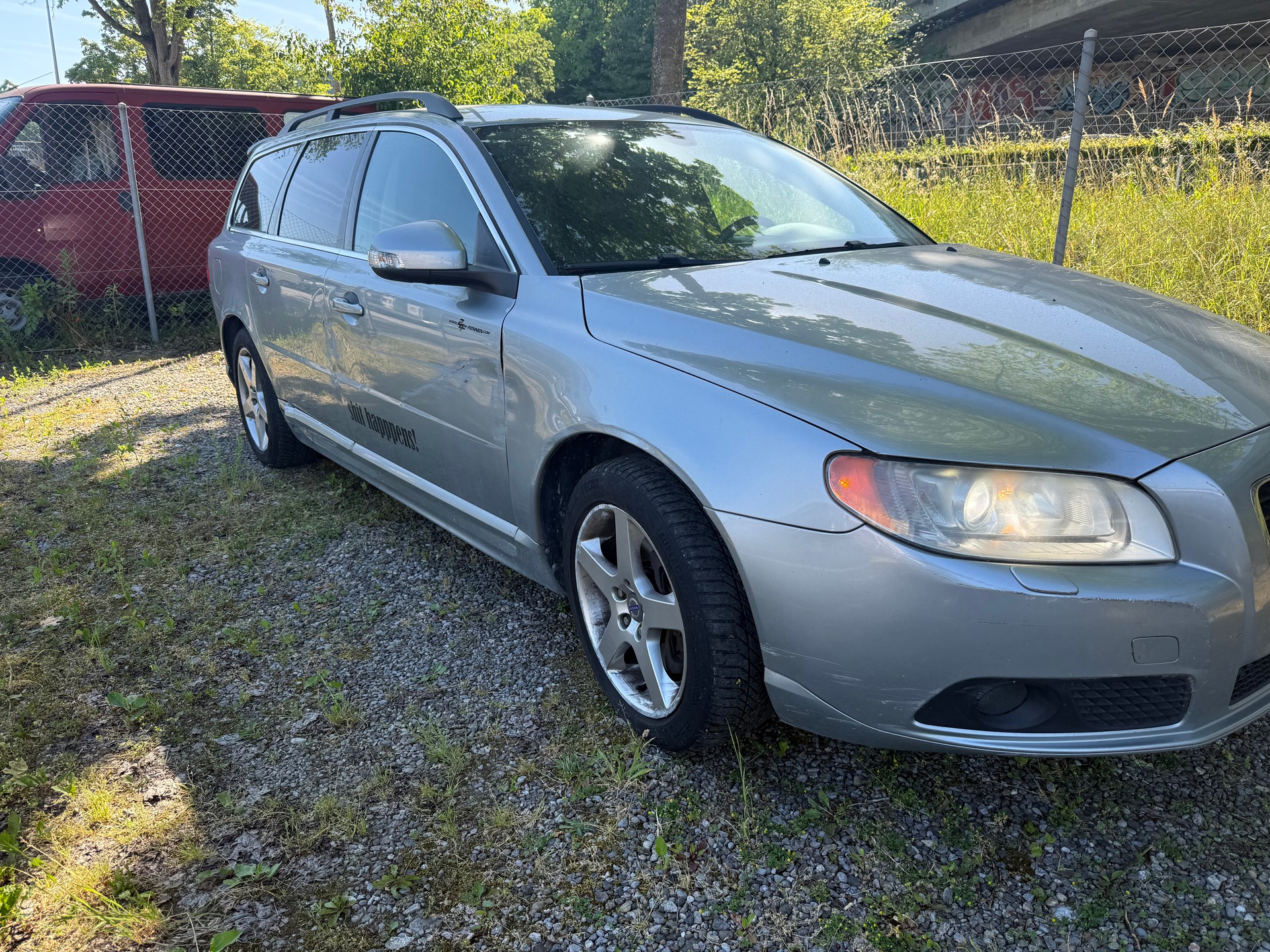 VOLVO V70 2.5T Momentum Geartronic-image-1