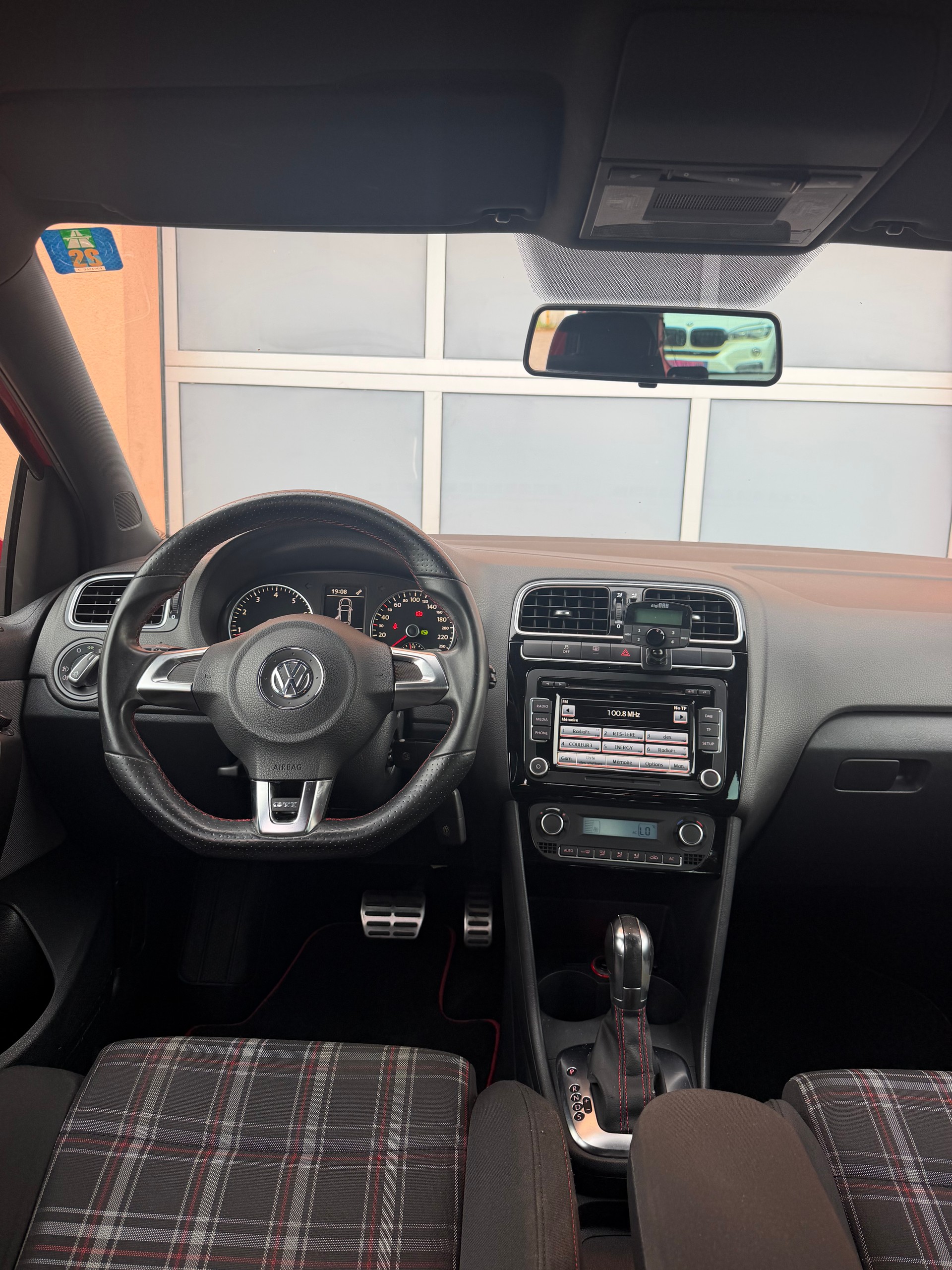 VW Polo 1.4 TSI GTI DSG-image-8