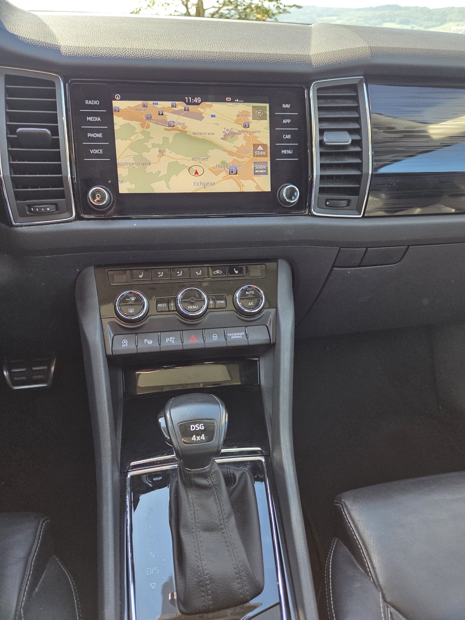 SKODA 2.0 TSI Style DSG-image-3