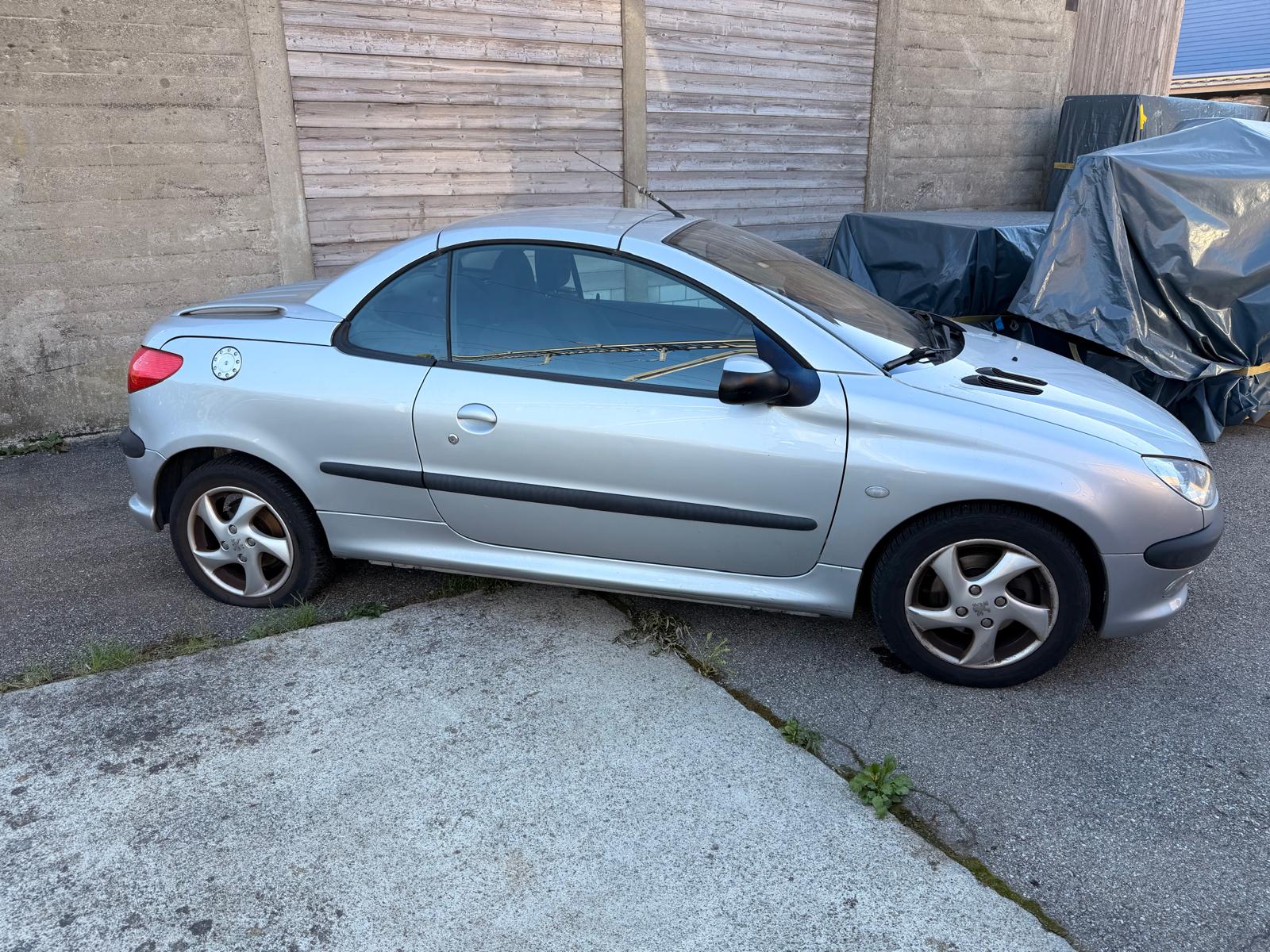 PEUGEOT 206 CC 1.6 16V-image-1