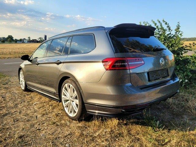 VW Passat Variant 2.0 TDI 240 SCR Highl. DSG 4m-image-8