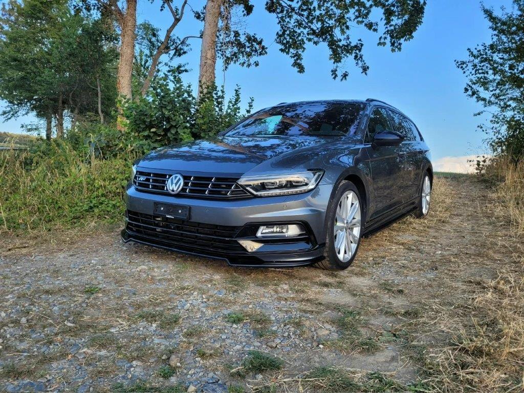 VW Passat Variant 2.0 TDI 240 SCR Highl. DSG 4m-image-1