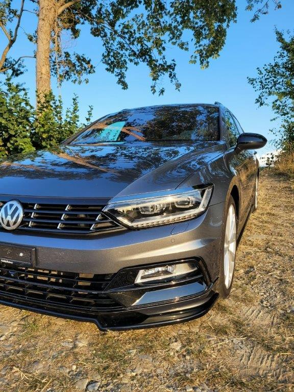 VW Passat Variant 2.0 TDI 240 SCR Highl. DSG 4m-image-4