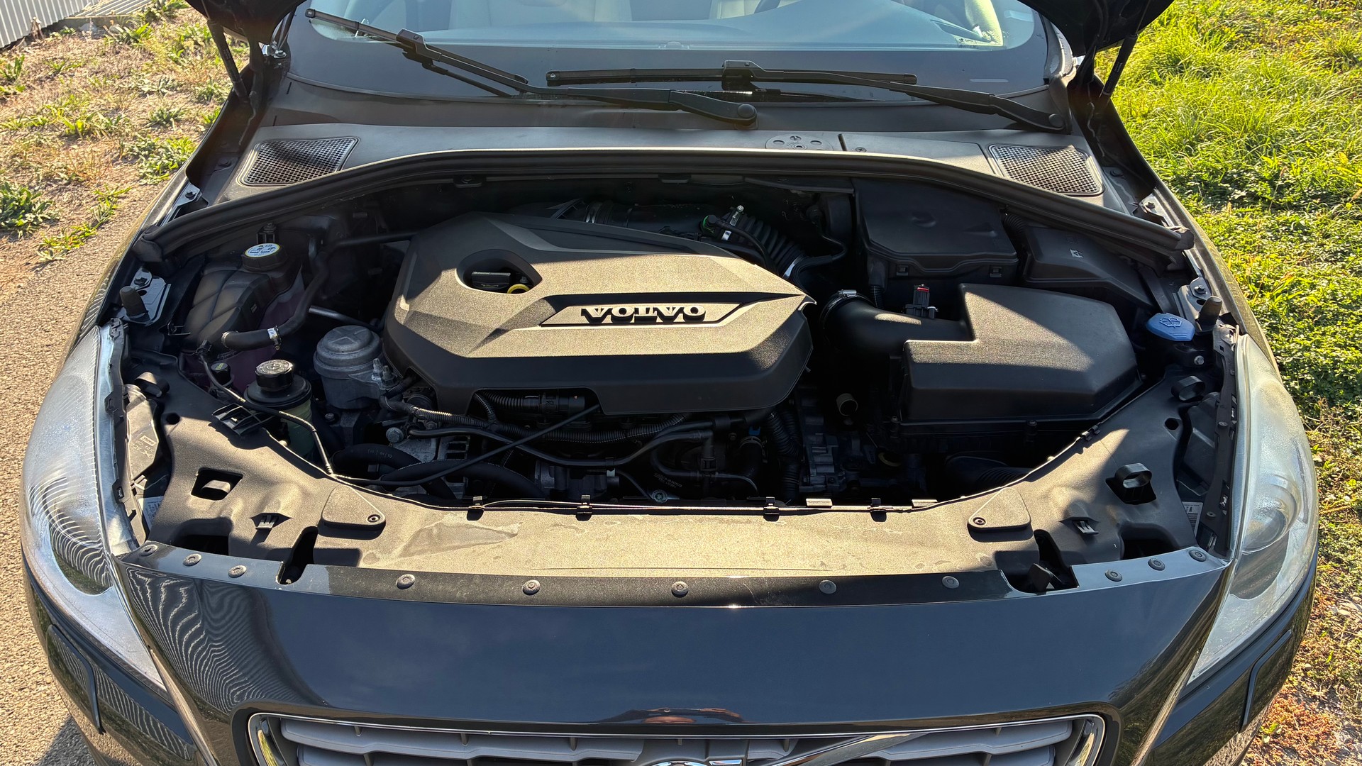 VOLVO V60 T4 Momentum Powershift-image-13