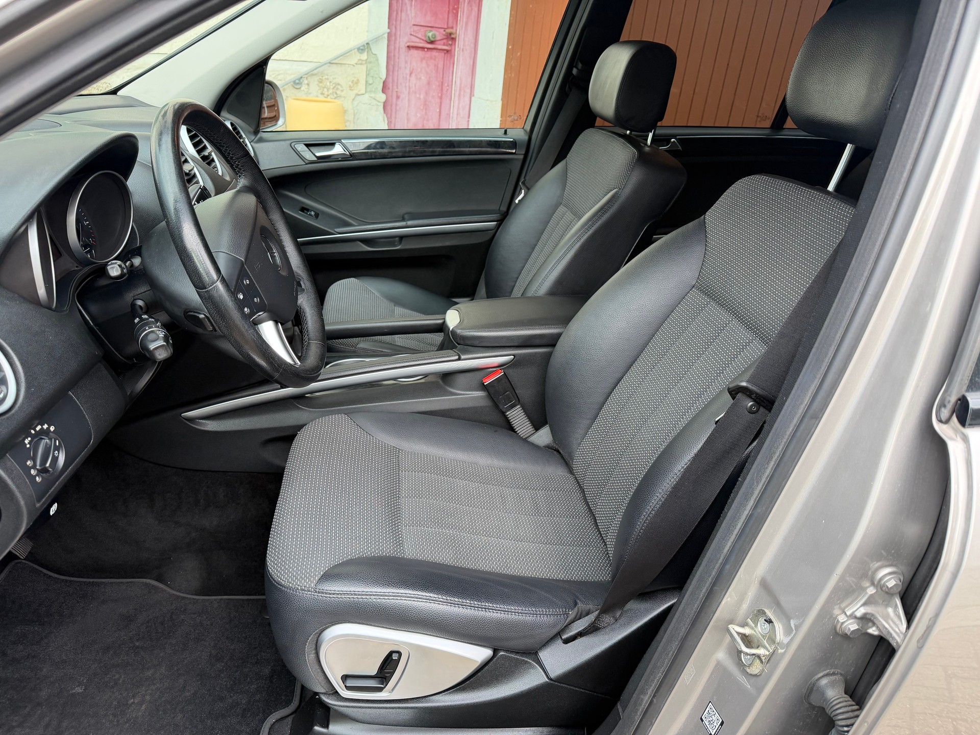 MERCEDES-BENZ ML 350 4Matic 7G-Tronic-image-5