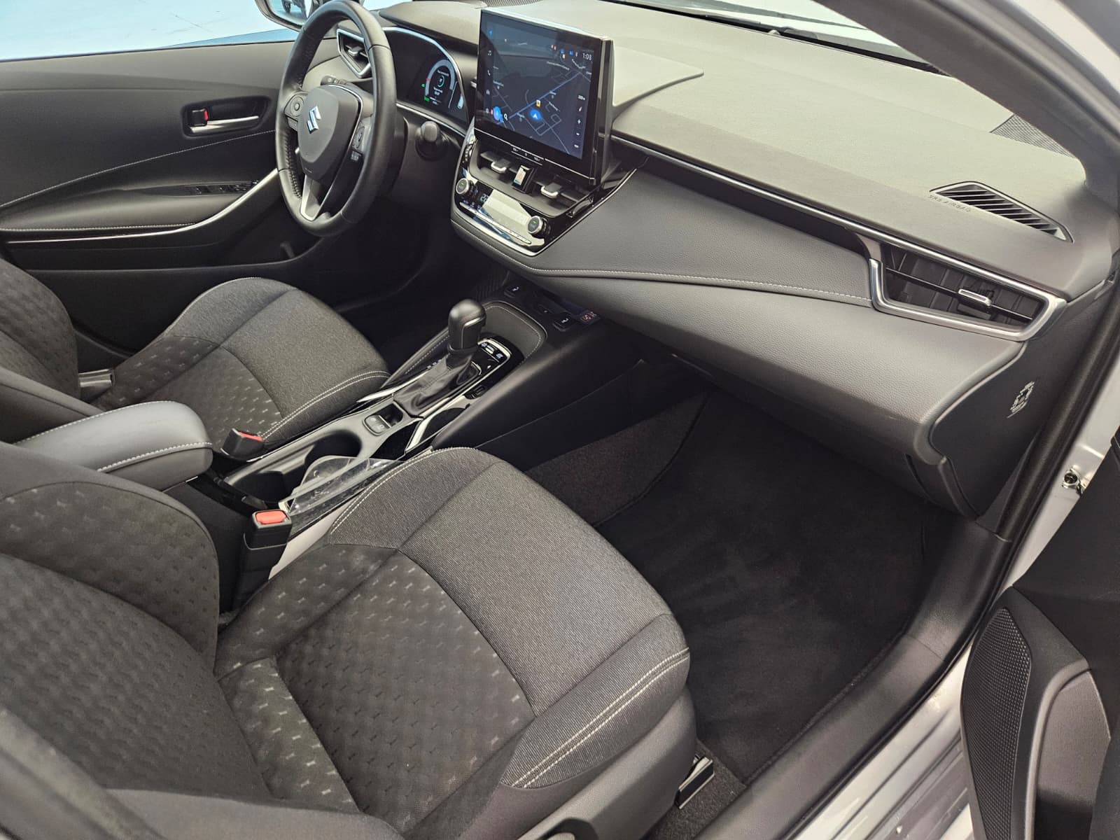 SUZUKI Swace 1.8 Hybrid Compact+ E-CVT-image-11