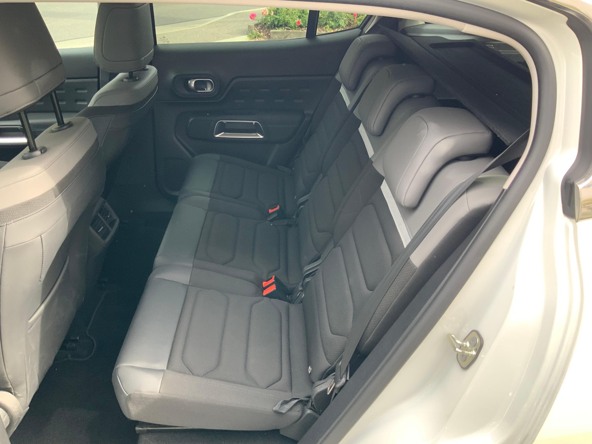 CITROEN Citroën C5 Aircross 1.5 BlueHDi Swiss Edition-image-6