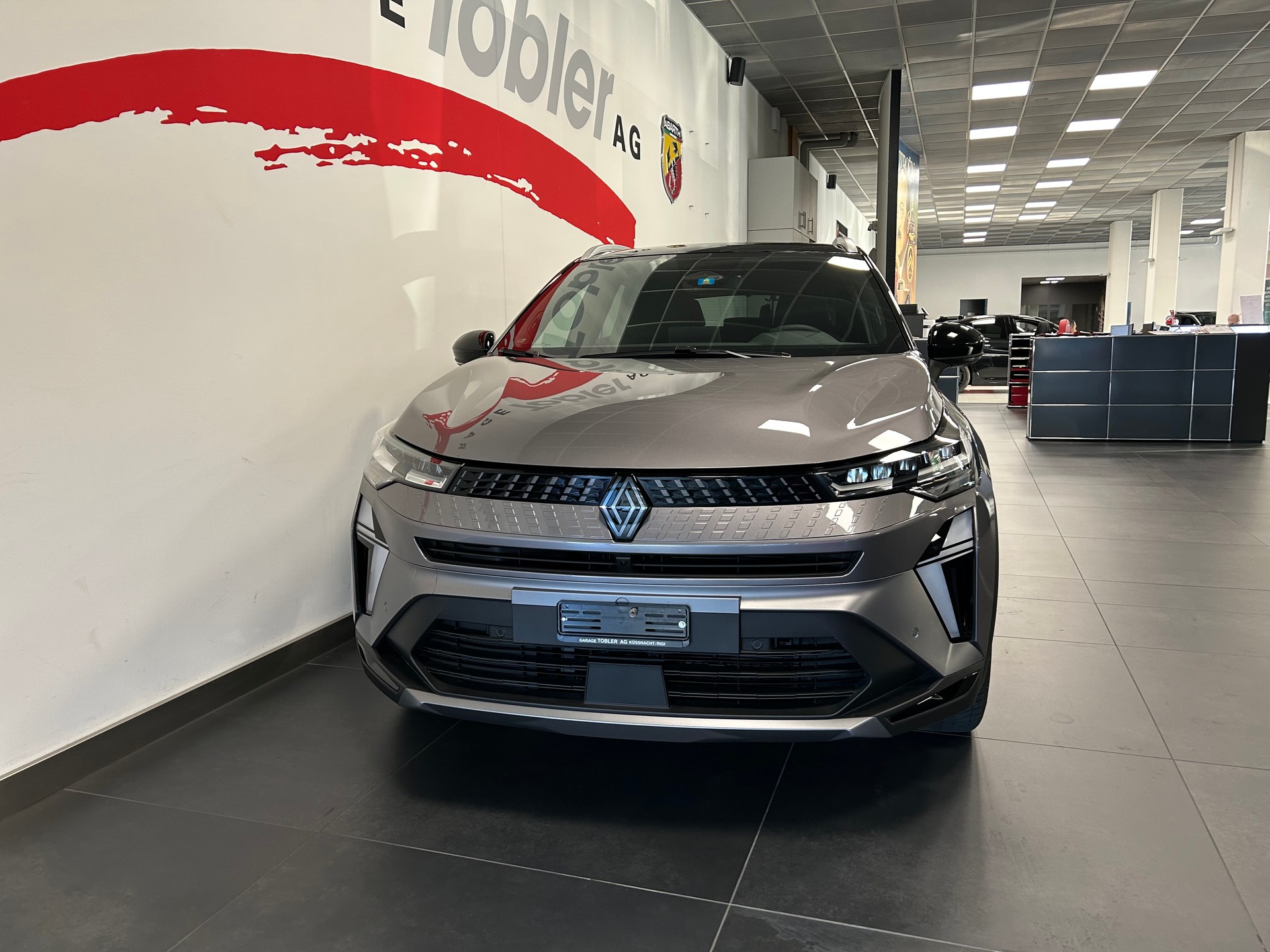 RENAULT Captur 1.6 E-Tech 145 Esprit Alpine DHT-image-3
