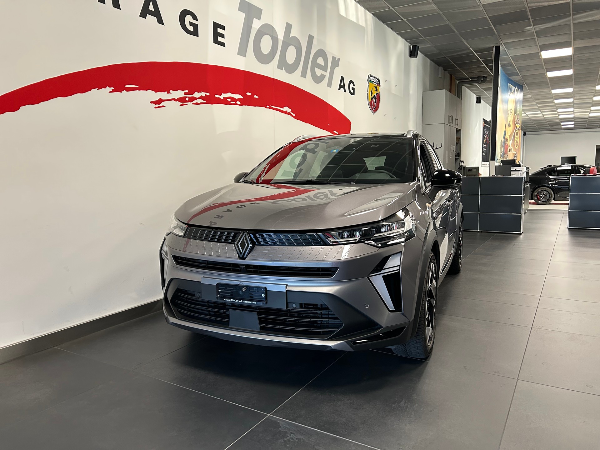 RENAULT Captur 1.6 E-Tech 145 Esprit Alpine DHT-image-2