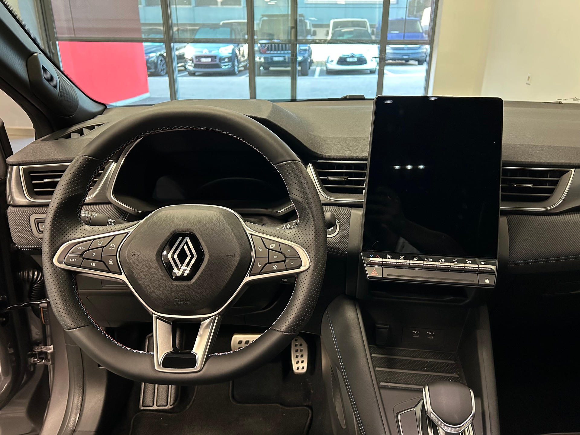 RENAULT Captur 1.6 E-Tech 145 Esprit Alpine DHT-image-11