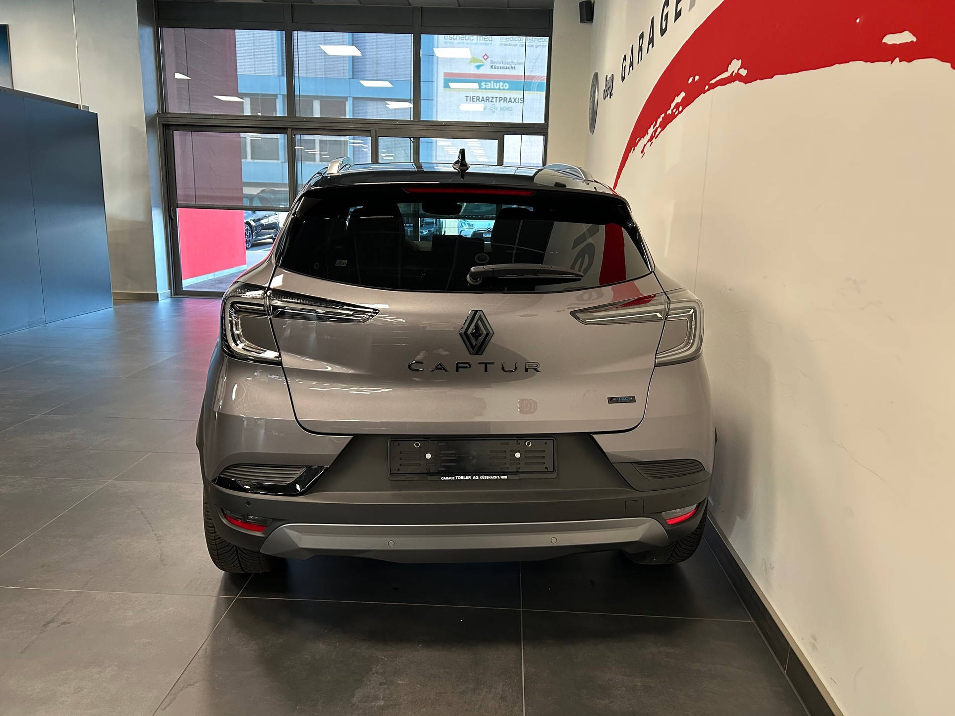RENAULT Captur 1.6 E-Tech 145 Esprit Alpine DHT-image-18