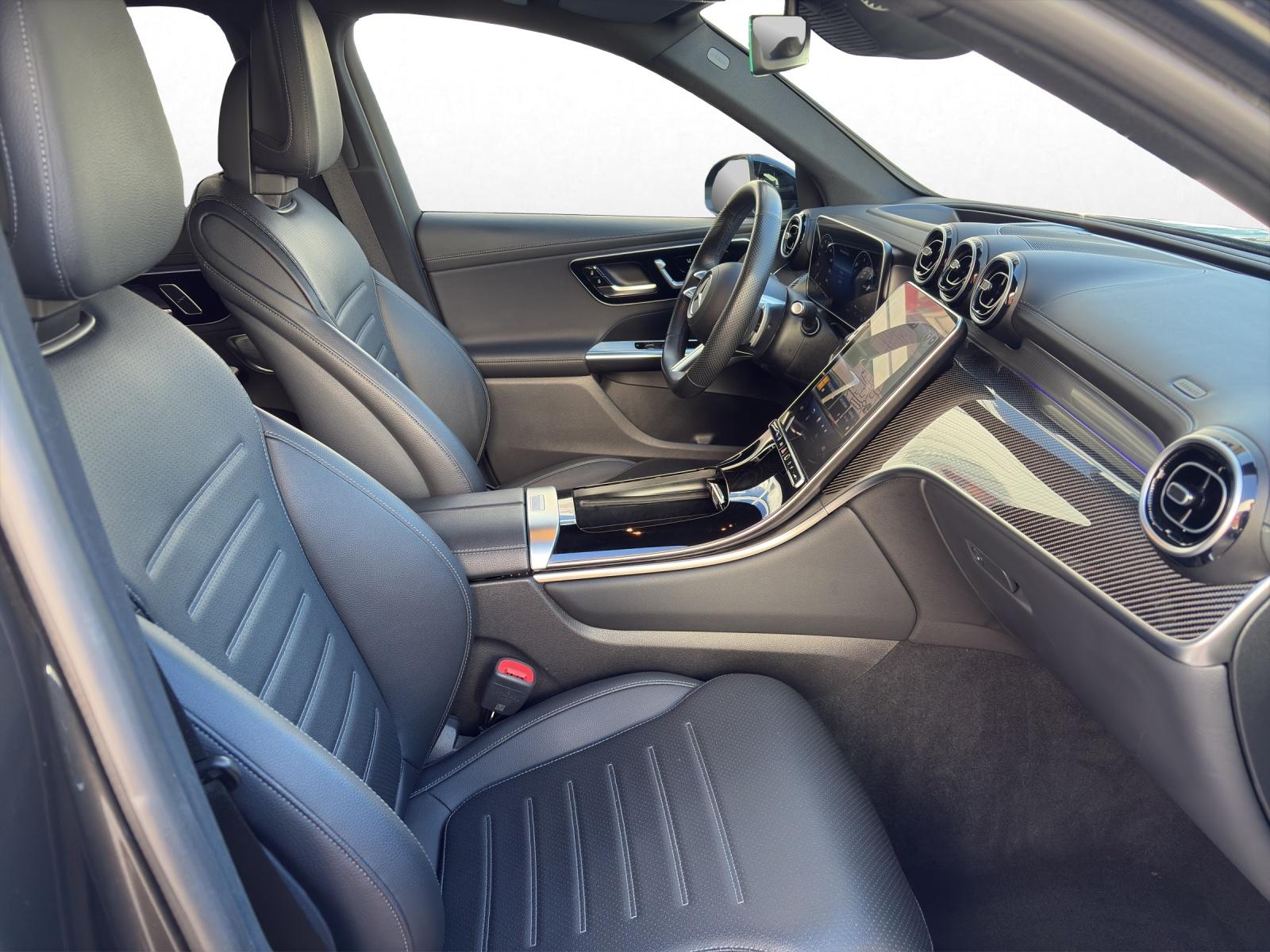MERCEDES-BENZ GLC 300 de AMG Line 4matic-image-15