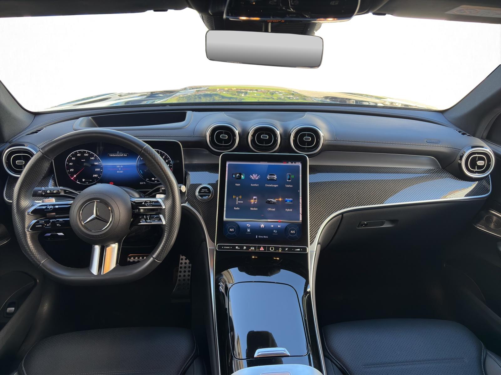 MERCEDES-BENZ GLC 300 de AMG Line 4matic-image-12