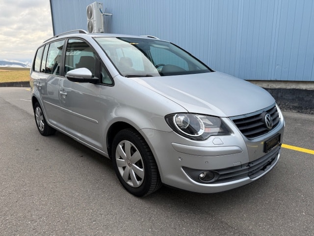 VW Touran 1.4 TSI Highline DSG-image-0