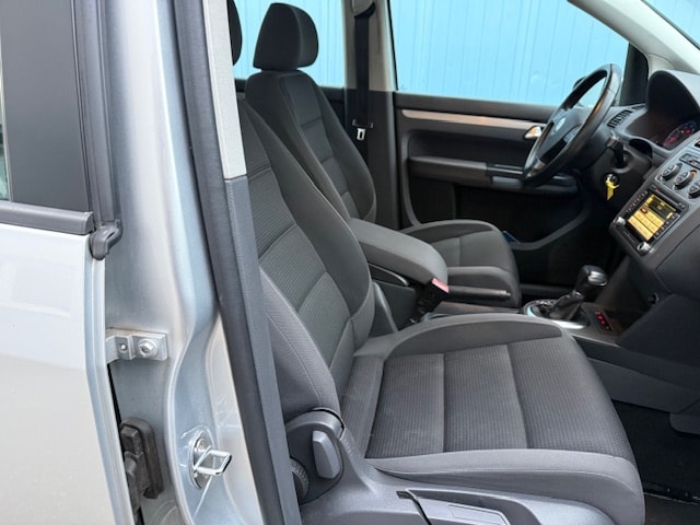 VW Touran 1.4 TSI Highline DSG-image-8