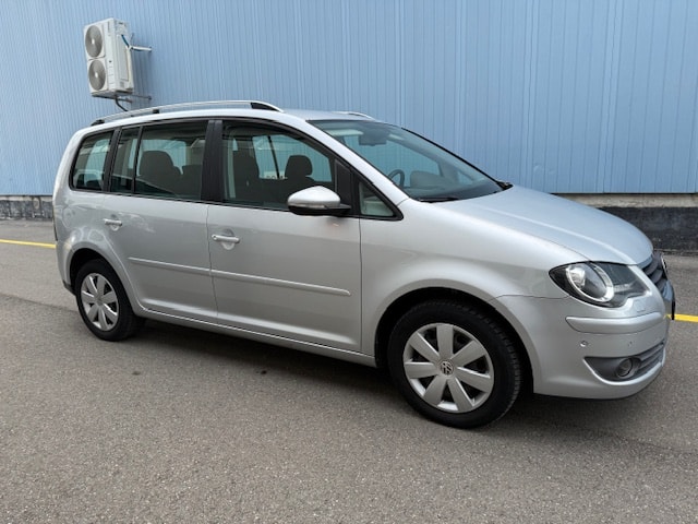 VW Touran 1.4 TSI Highline DSG-image-3