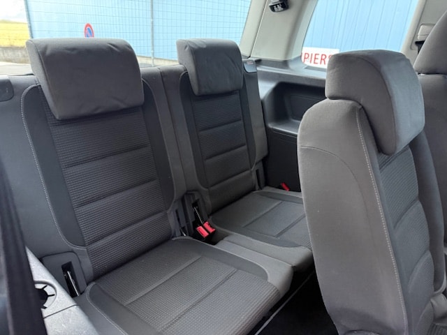 VW Touran 1.4 TSI Highline DSG-image-7