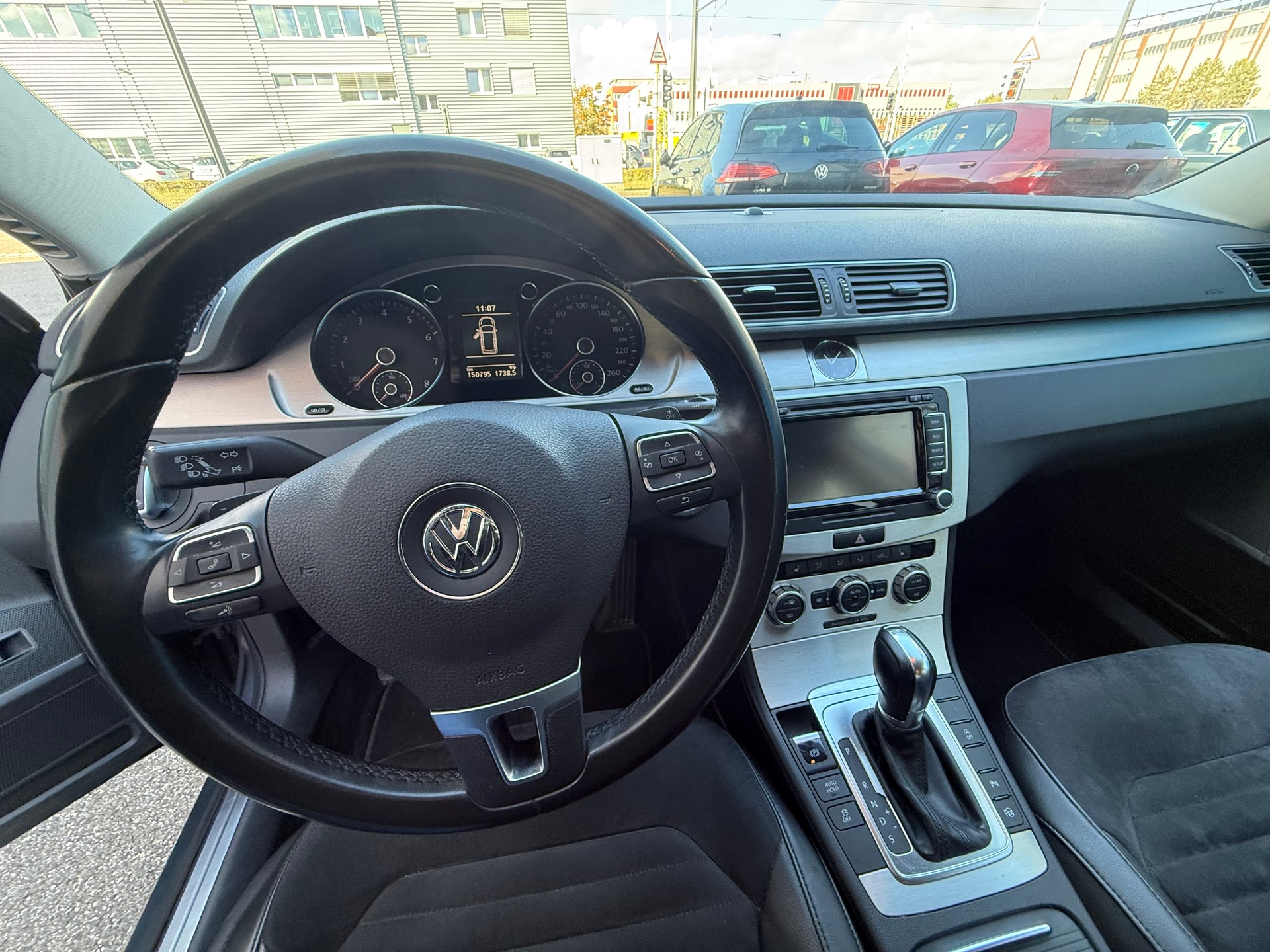 VW Passat Variant 1.4 TSI BMT Highline DSG-image-12