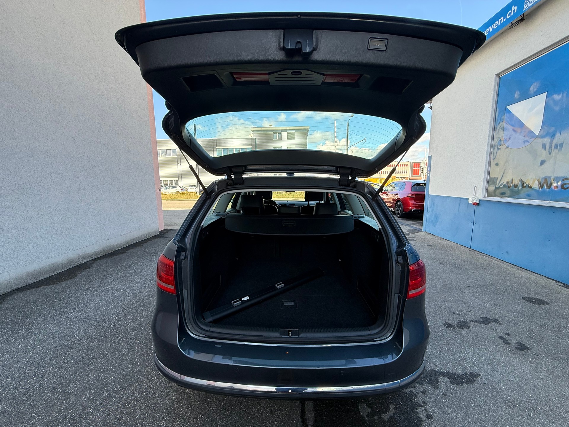 VW Passat Variant 1.4 TSI BMT Highline DSG-image-13