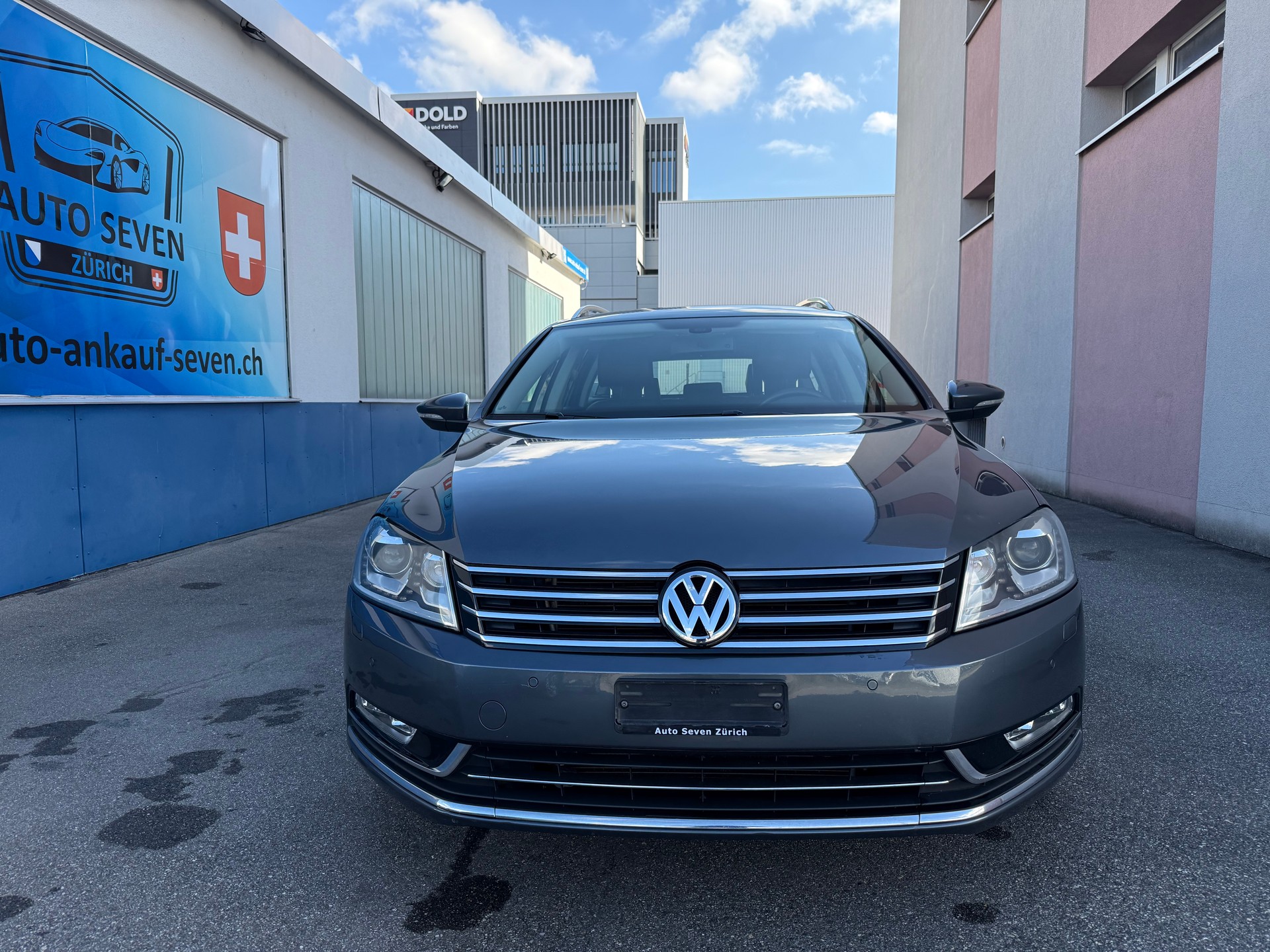 VW Passat Variant 1.4 TSI BMT Highline DSG-image-11
