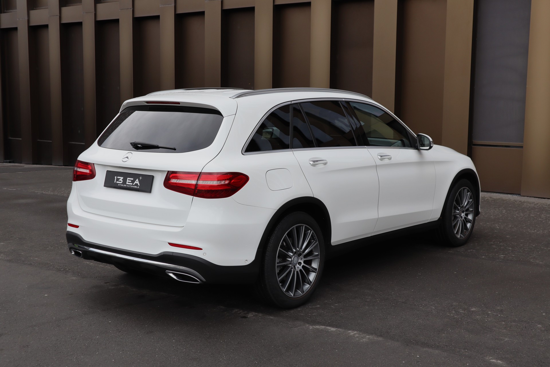 MERCEDES-BENZ GLC 250 d AMG Line 4Matic 9G-Tronic-image-5