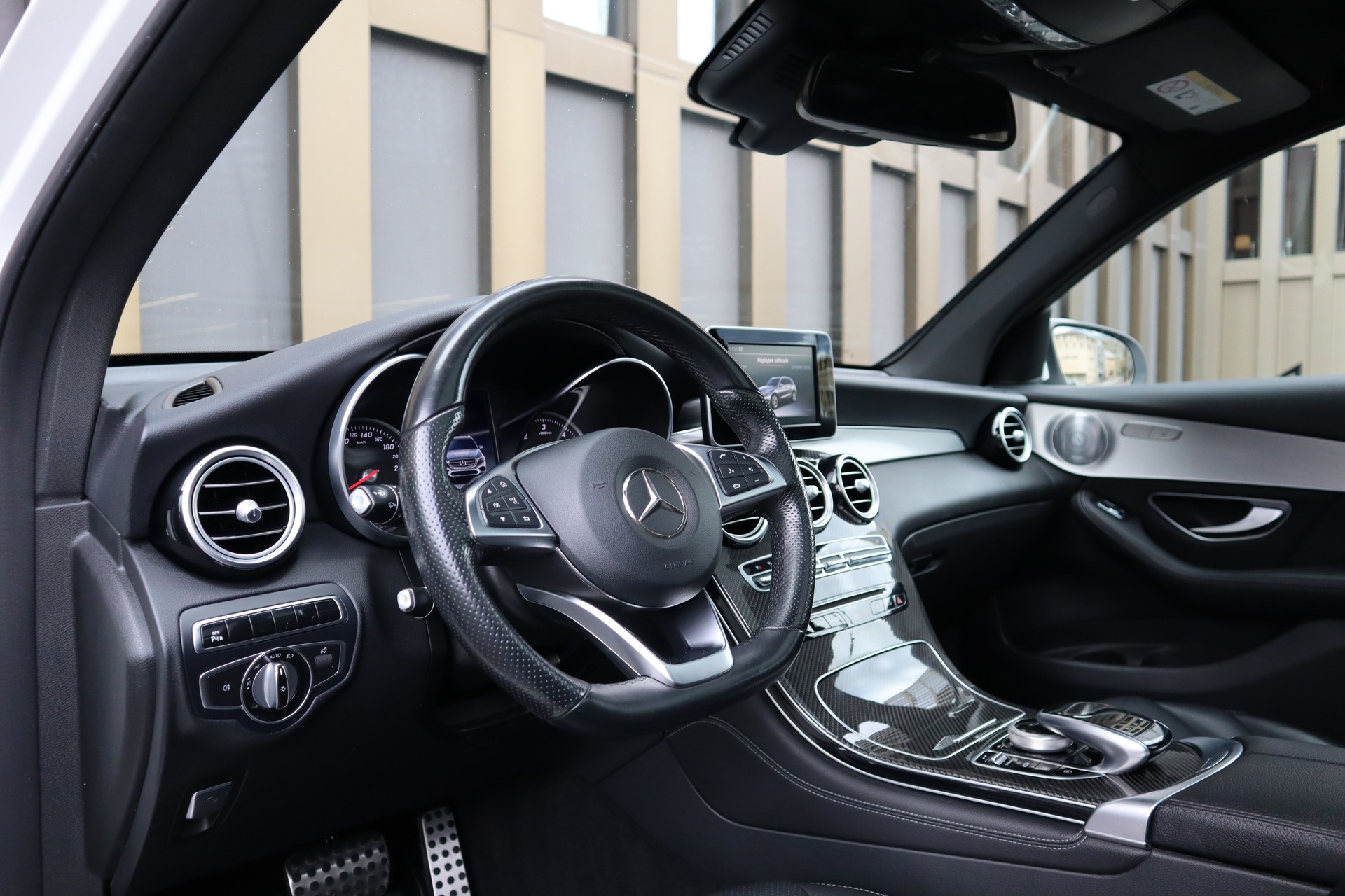 MERCEDES-BENZ GLC 250 d AMG Line 4Matic 9G-Tronic-image-8