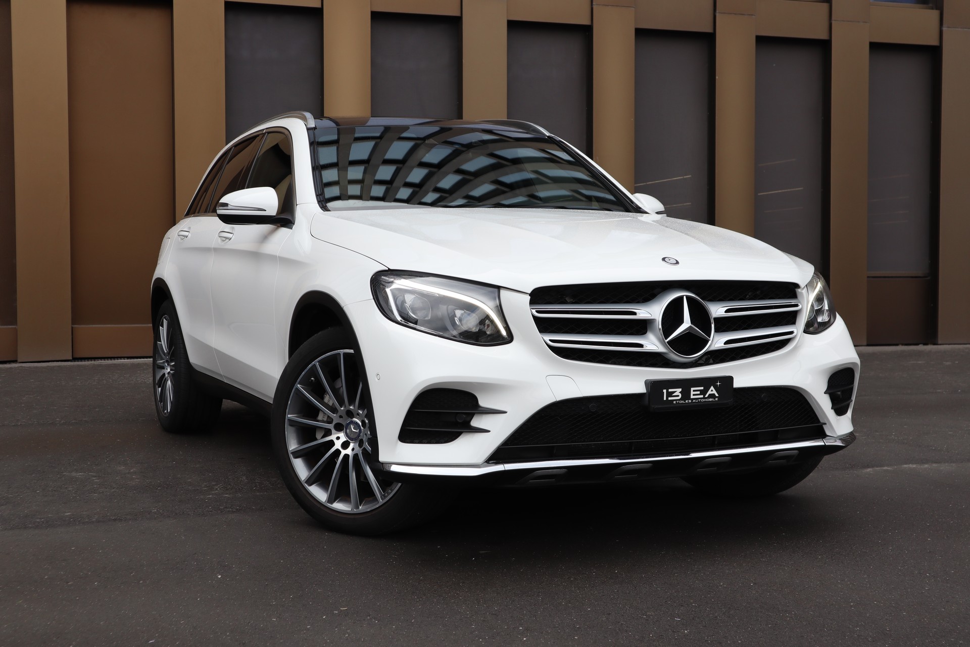 MERCEDES-BENZ GLC 250 d AMG Line 4Matic 9G-Tronic-image-0