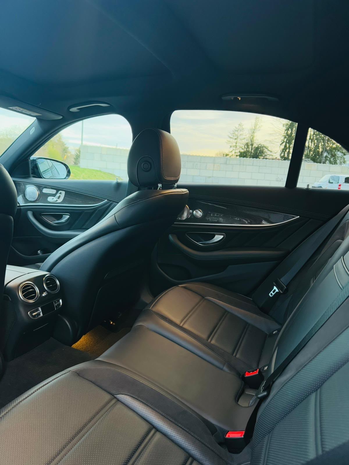 MERCEDES-BENZ E 53 AMG 4matic+-image-4