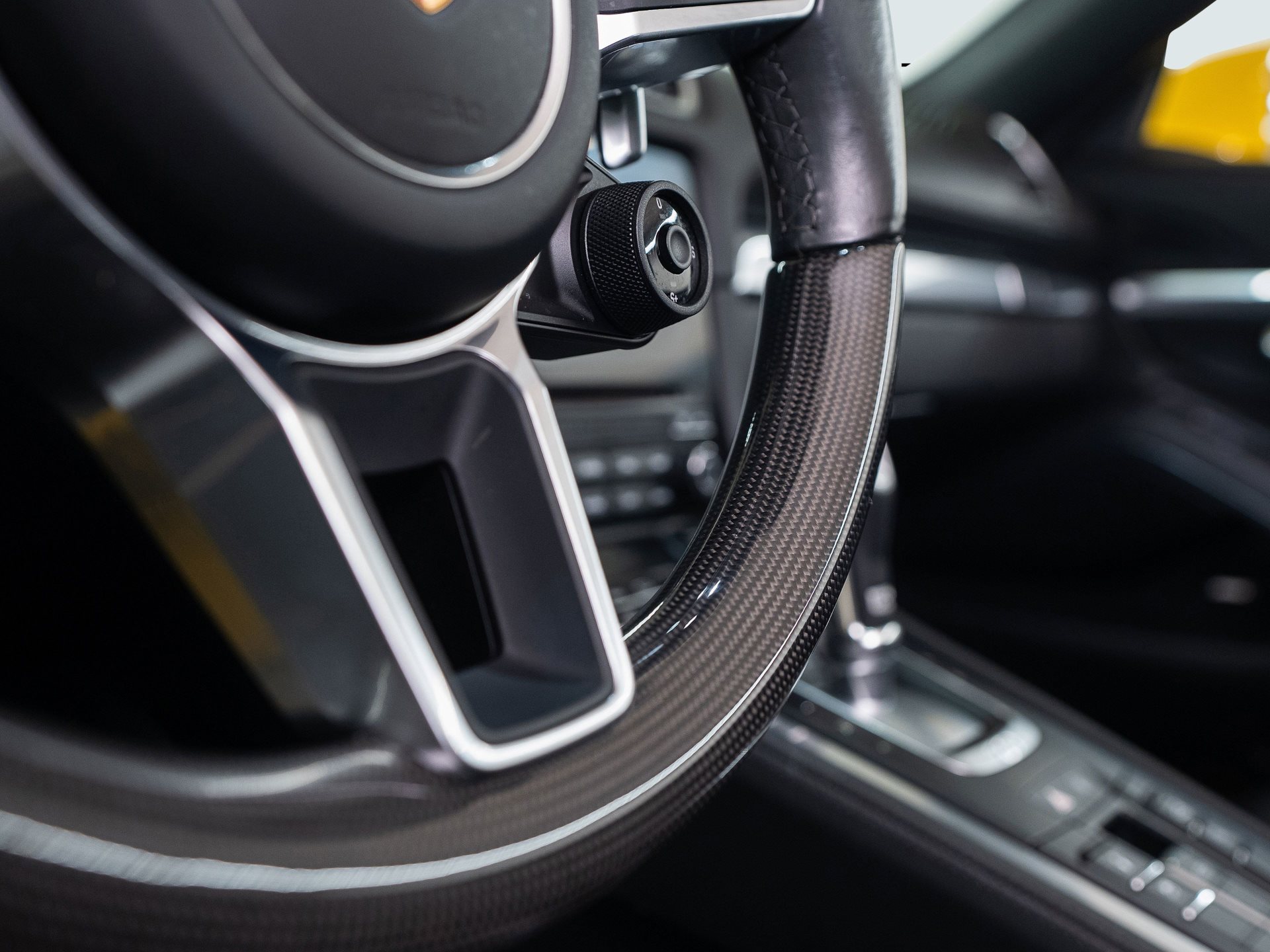 PORSCHE 718 Boxster S-image-14