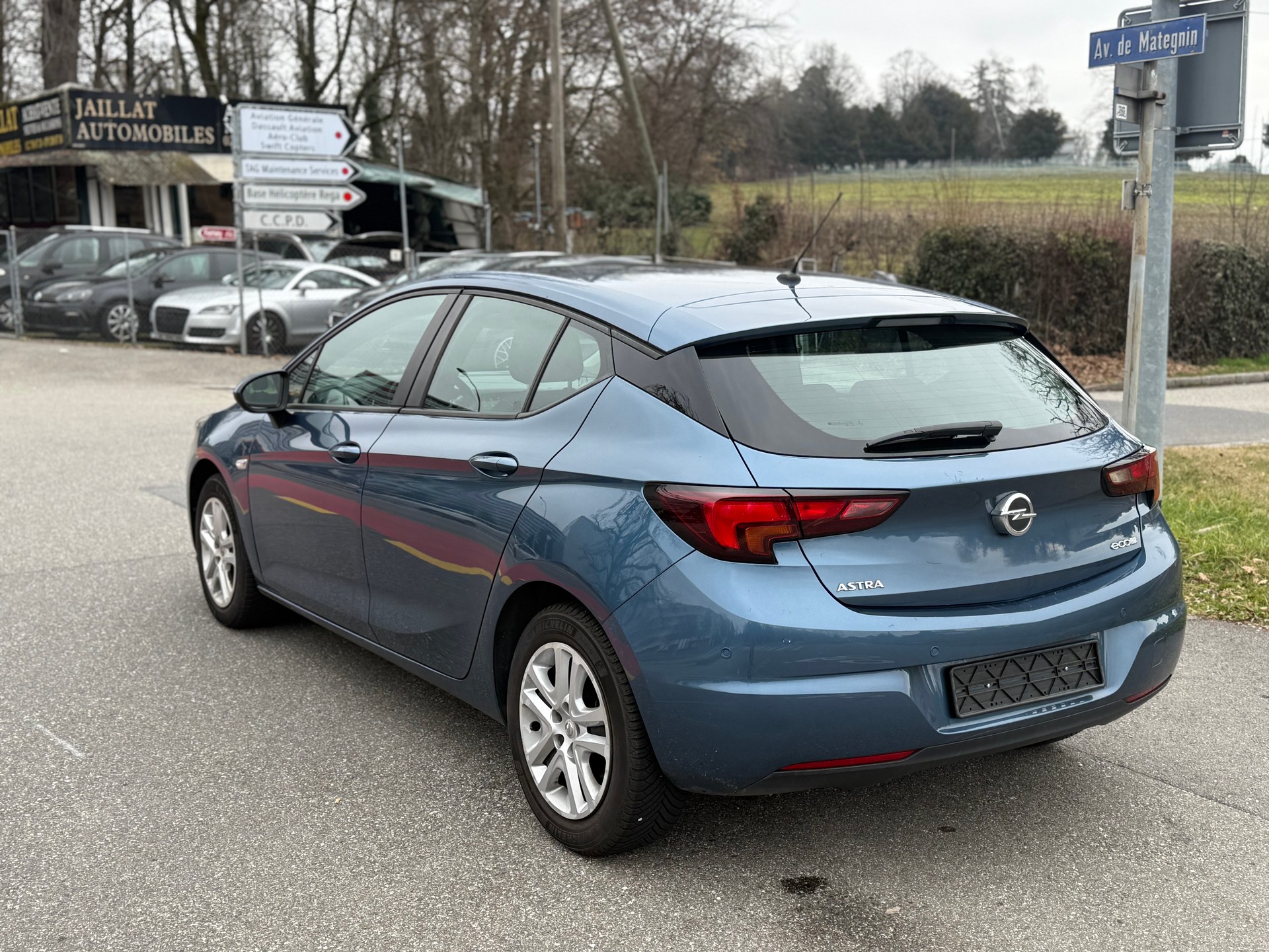 OPEL Astra 1.0i Turbo Dynamic-image-4
