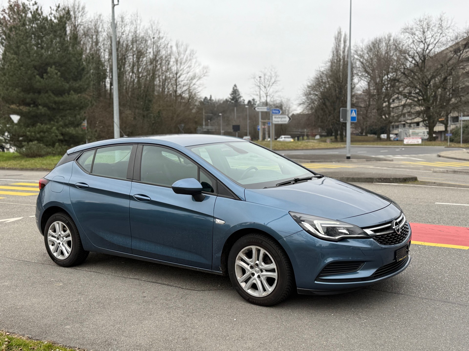 OPEL Astra 1.0i Turbo Dynamic-image-2