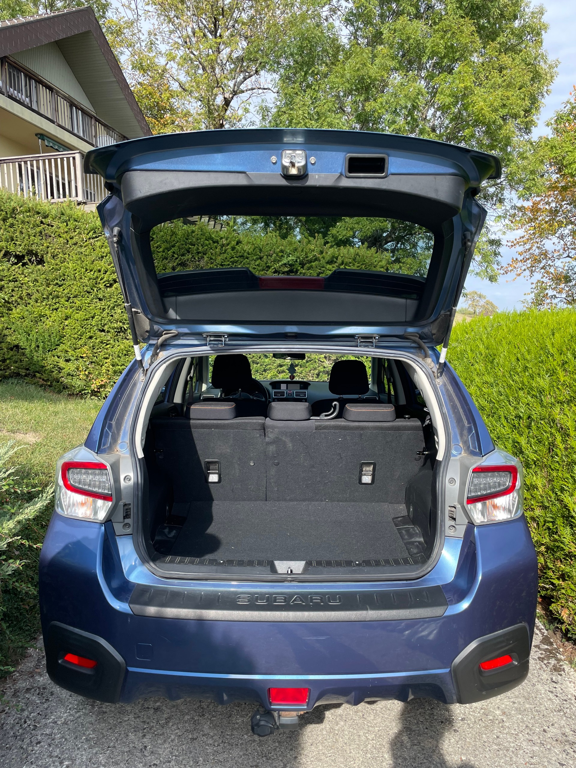 SUBARU 2.0 D Swiss Two-image-2