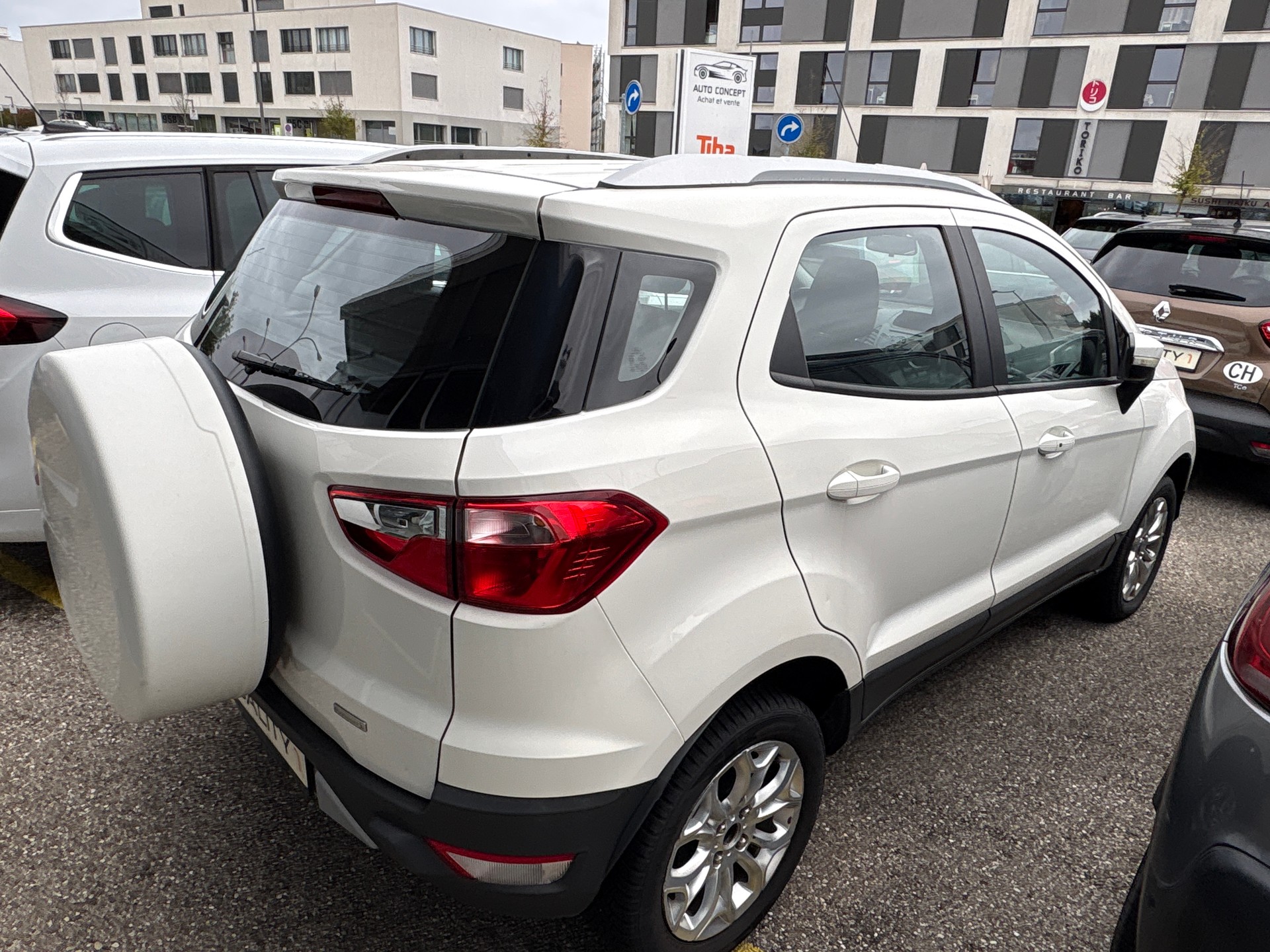 FORD EcoSport 1.0 SCTi Titanium-image-4
