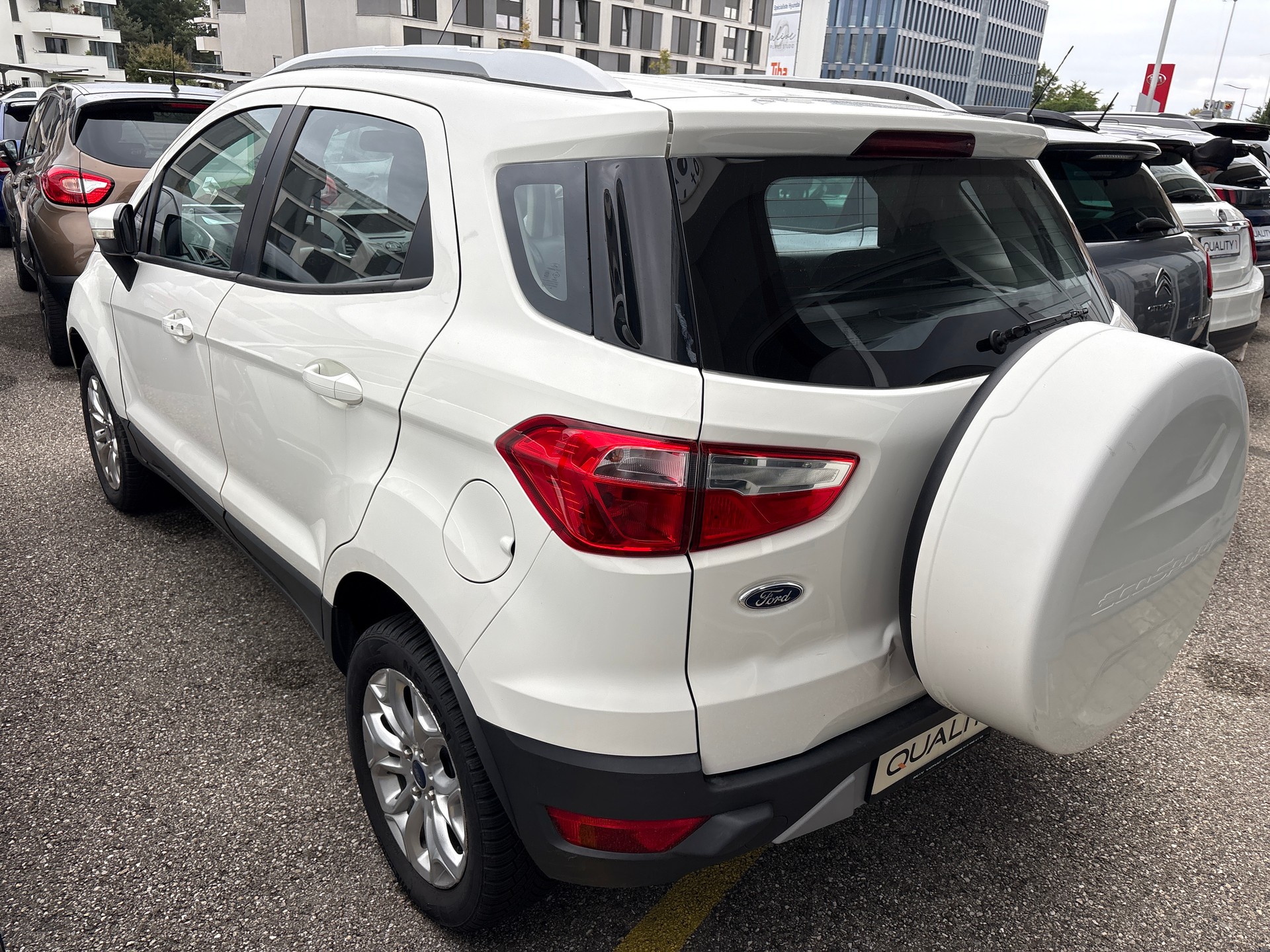 FORD EcoSport 1.0 SCTi Titanium-image-5