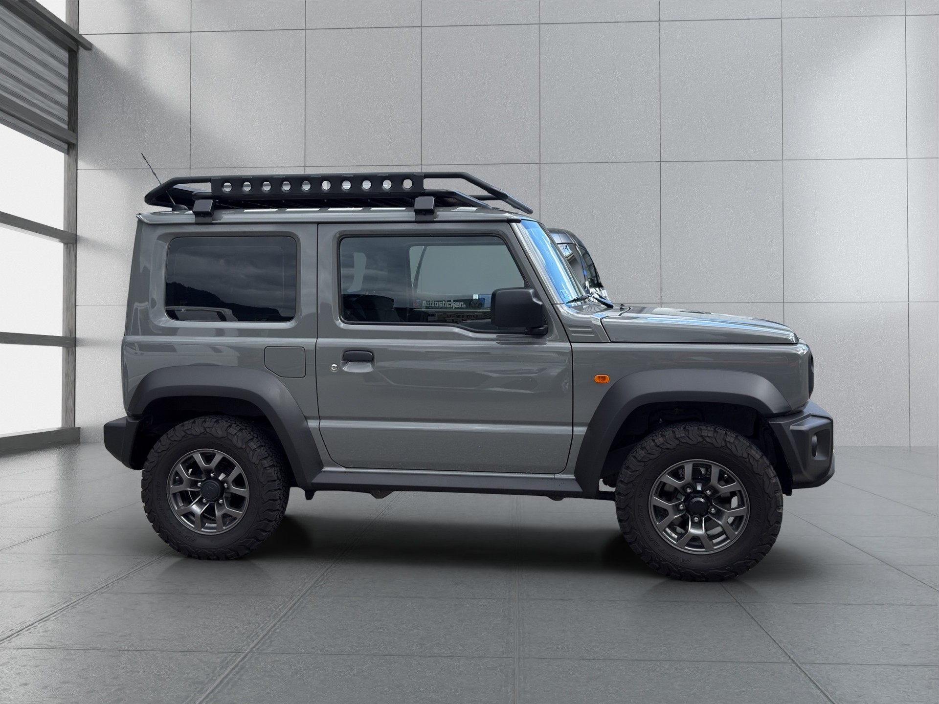SUZUKI Jimny 1.5 Compact+ 4x4-image-4