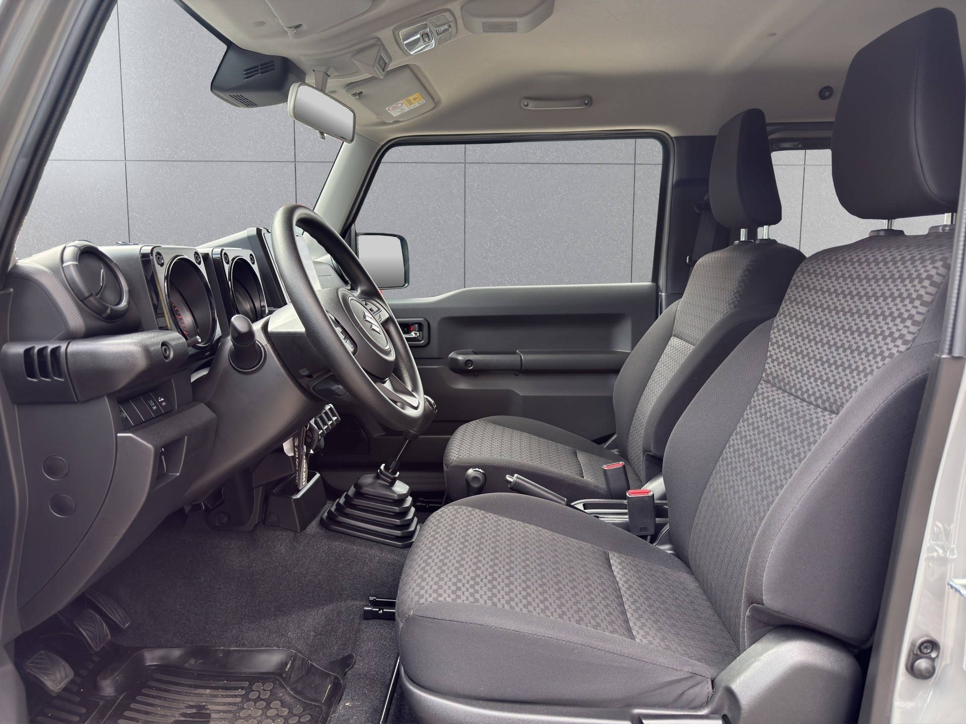 SUZUKI Jimny 1.5 Compact+ 4x4-image-10