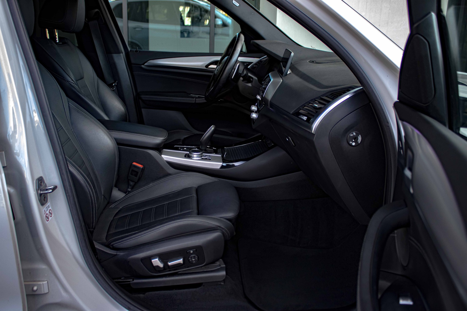 BMW X3 xDrive 20i M Sport Steptronic-image-18
