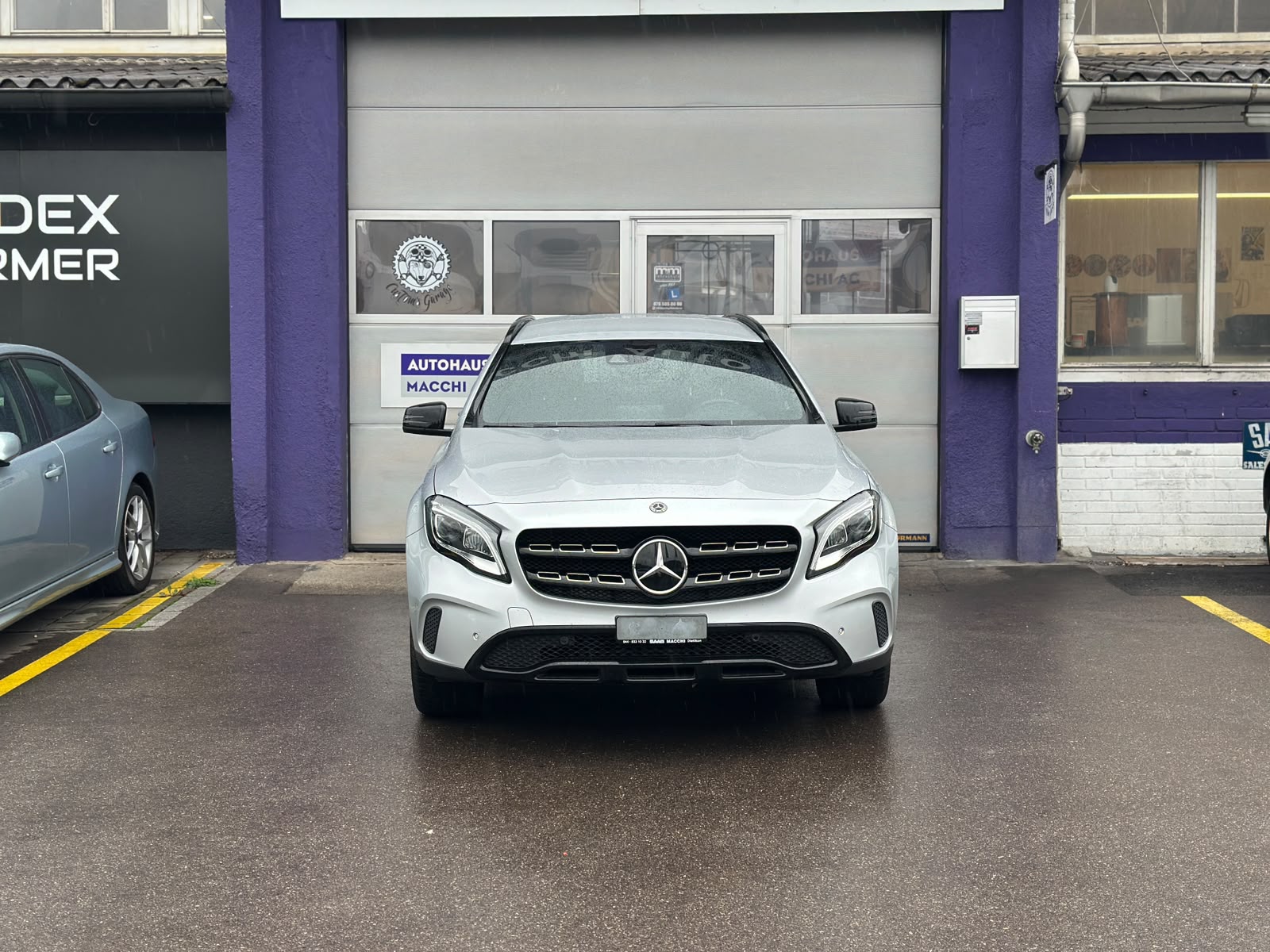 Car photo