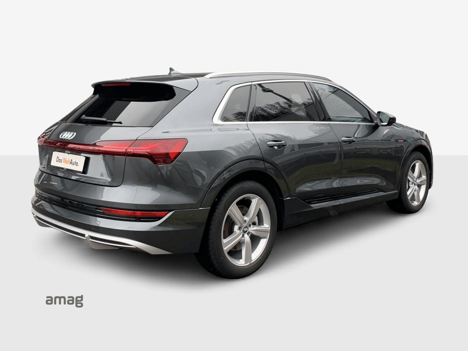 AUDI e-tron 50 S Line quattro-image-4