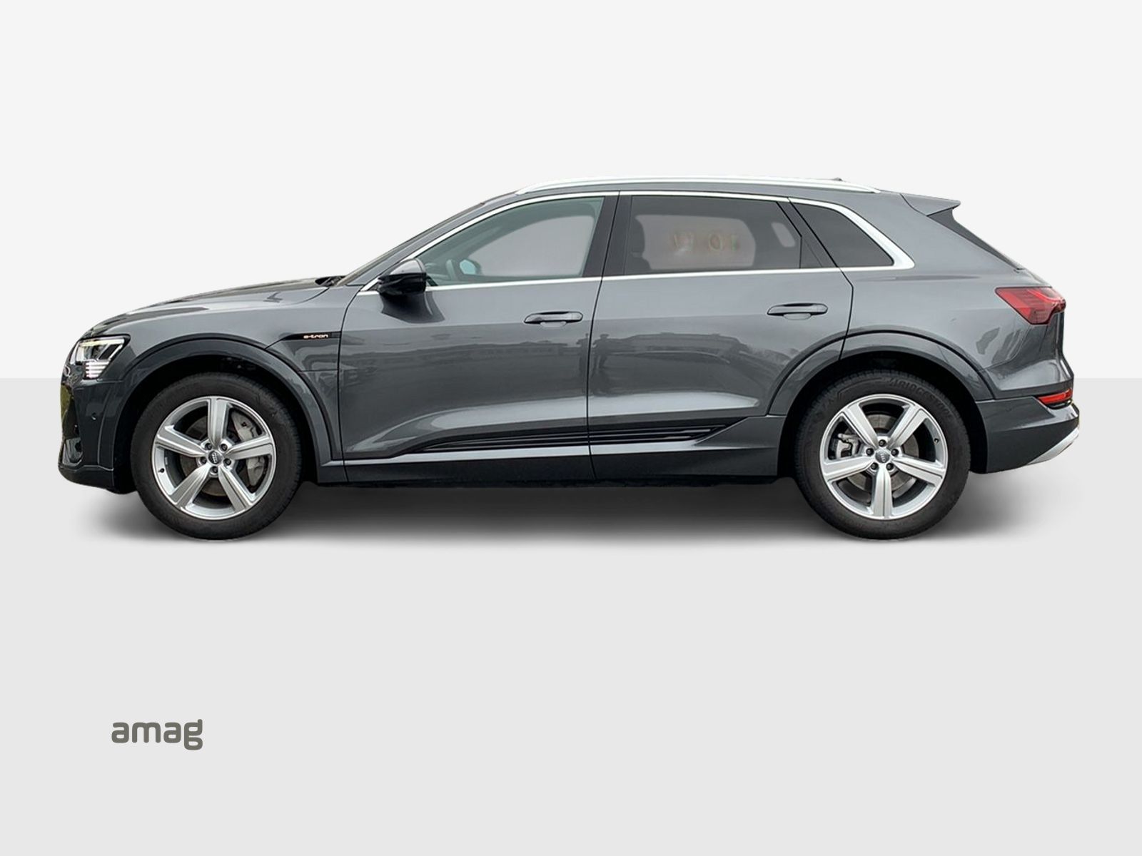 AUDI e-tron 50 S Line quattro-image-1