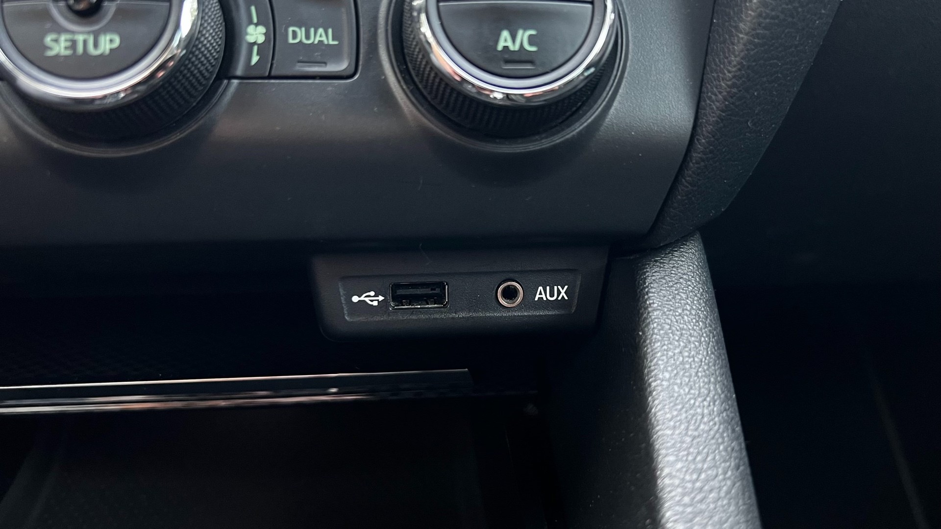 SKODA Octavia Combi 2.0 TSI RS-image-7