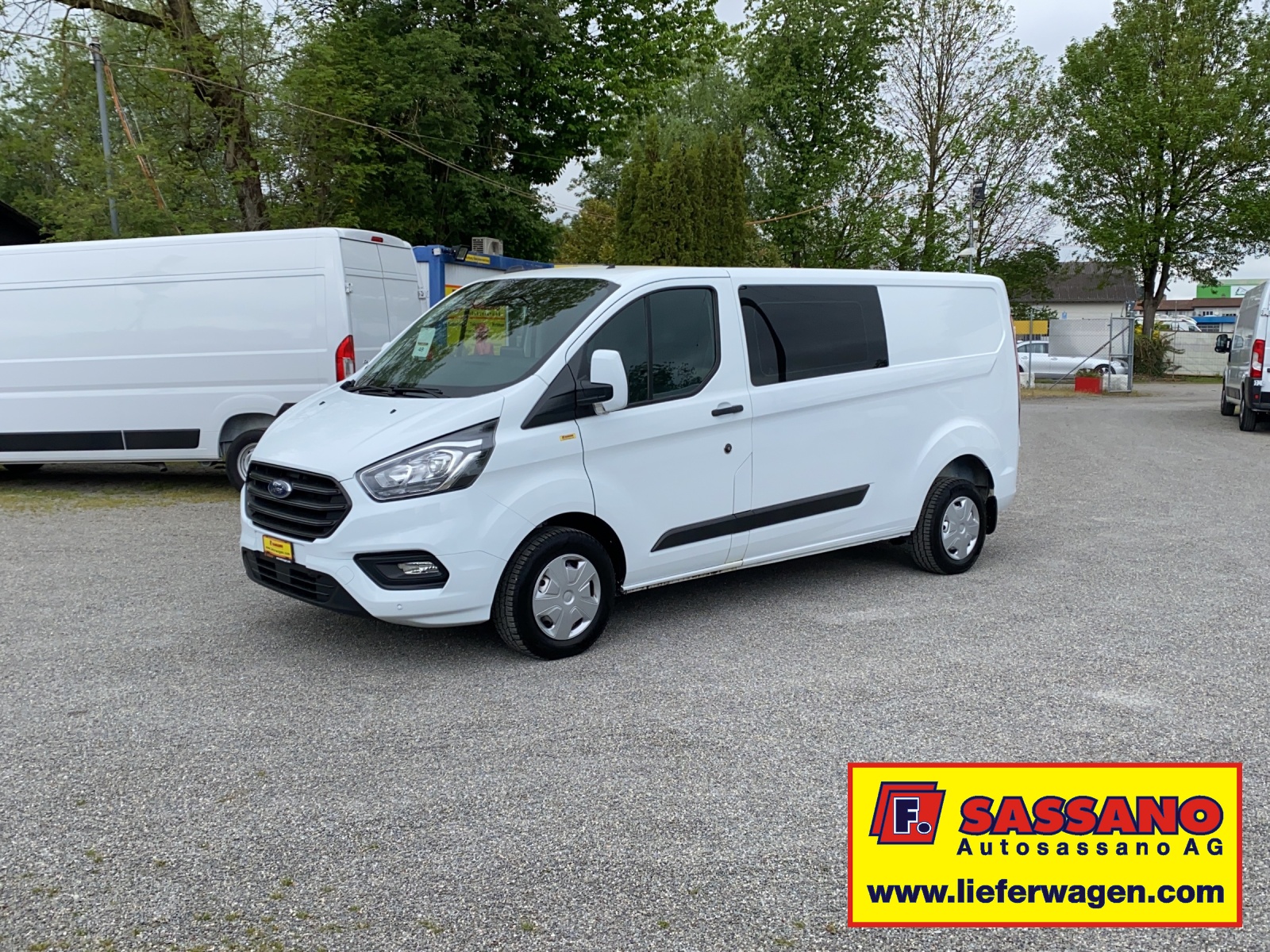 FORD Transit Custom 300 2.0 TDCi L2H1 6 Plätze