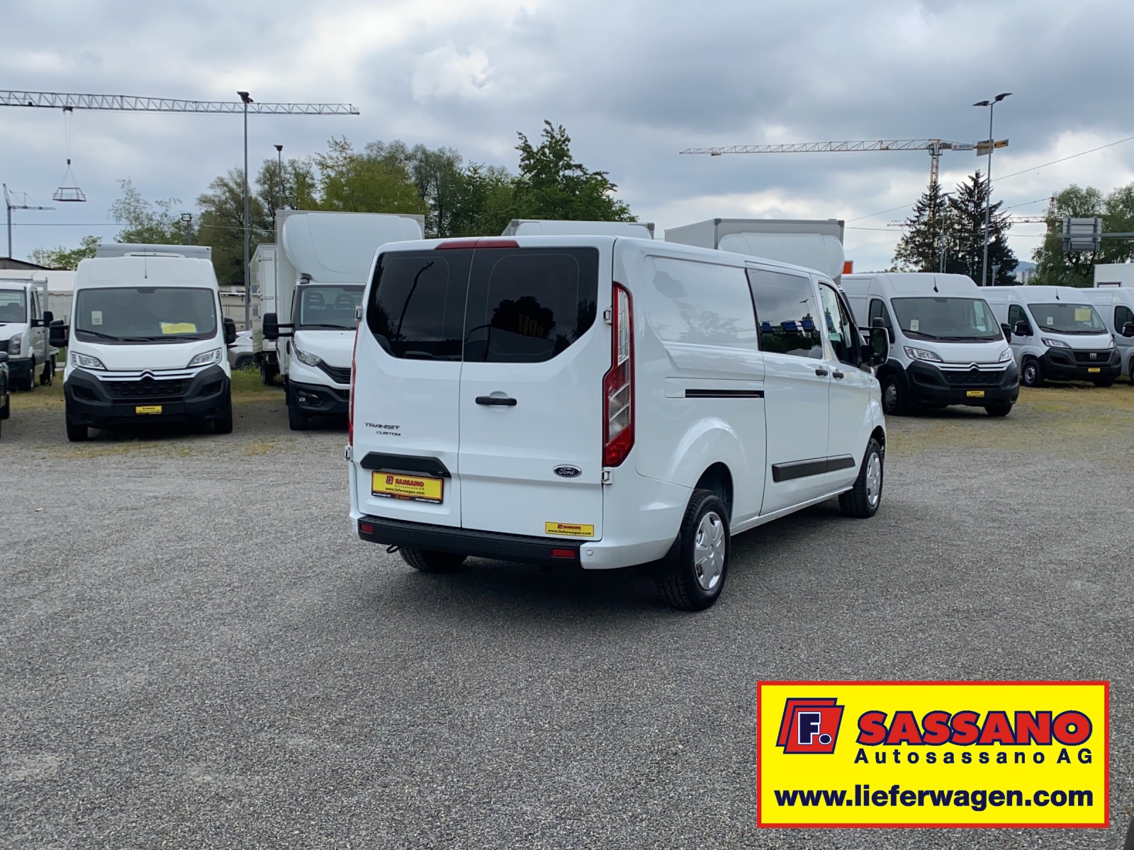 FORD Transit Custom 300 2.0 TDCi L2H1 6 Plätze-image-5