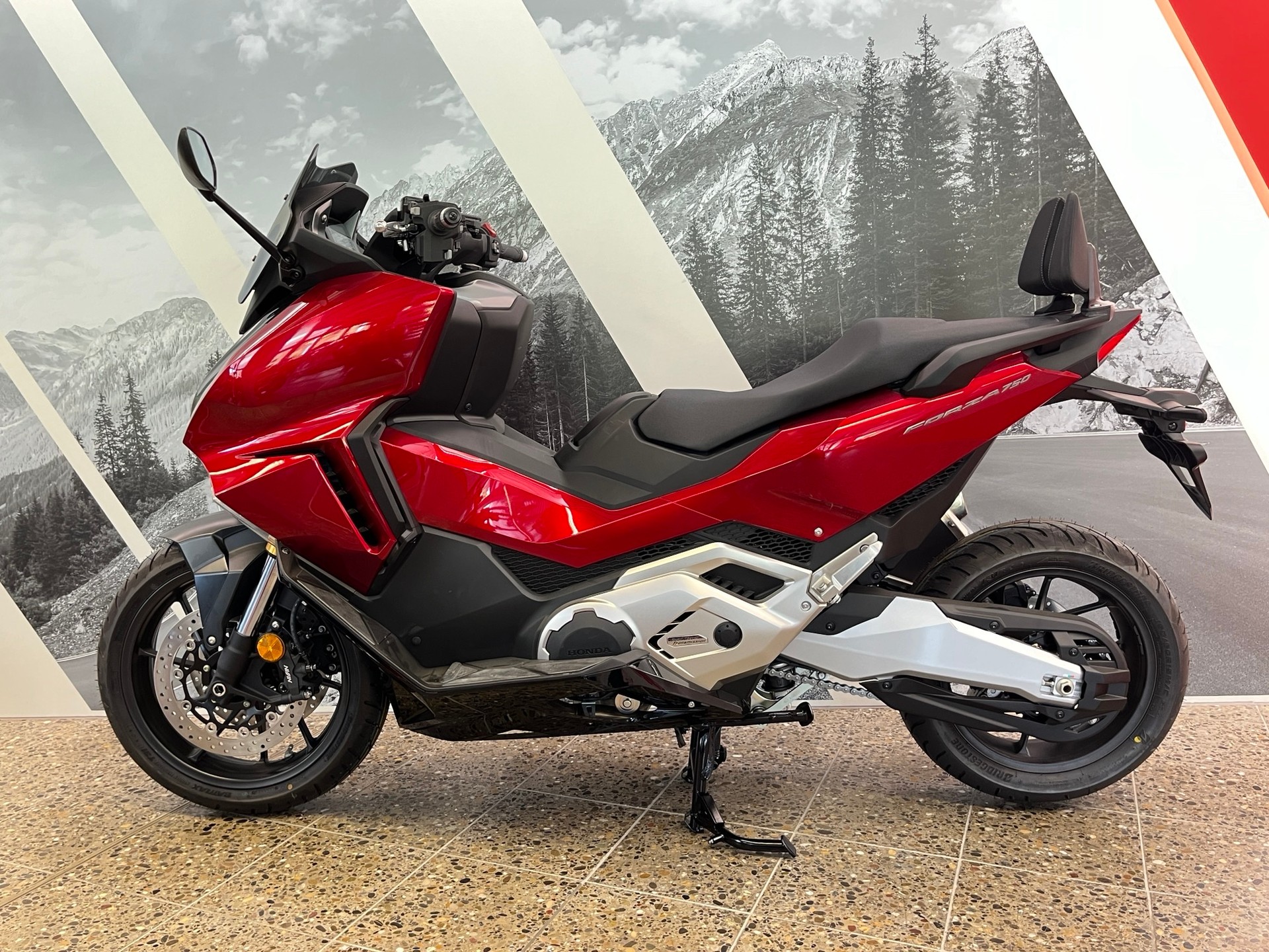 HONDA NSS 750 inkl. Sportpack in der 35KW Version-showroom-element-1