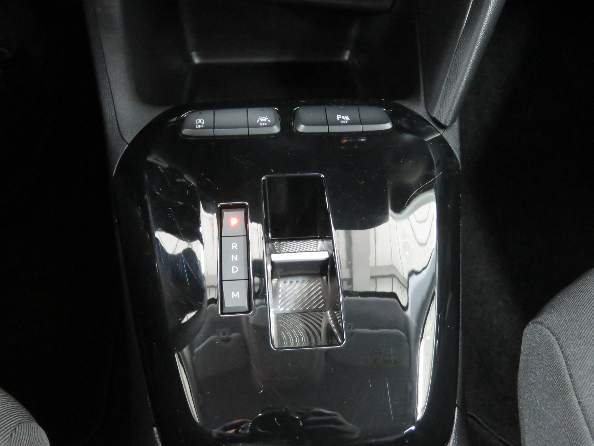 OPEL Corsa 1.2 TP Edition Automat-image-14