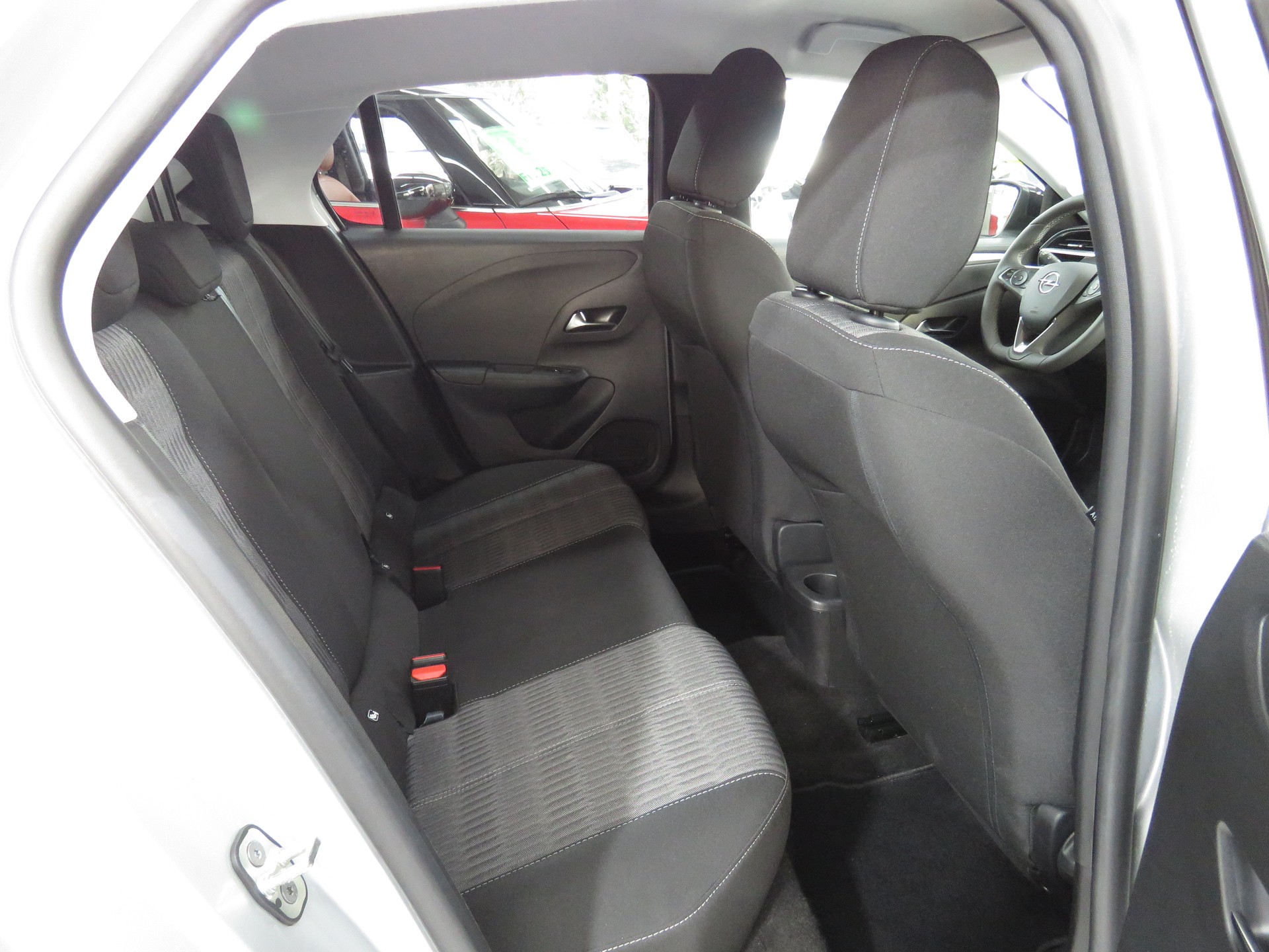 OPEL Corsa 1.2 TP Edition Automat-image-12