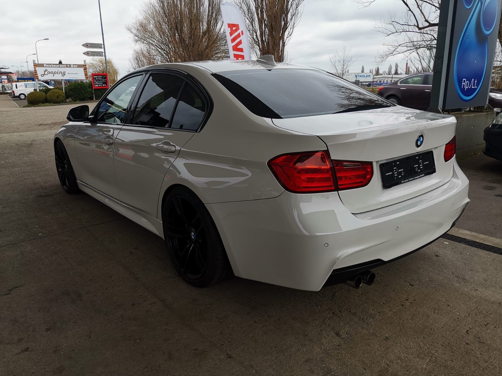 BMW 335i xDrive Touring Modern Line Steptronic-image-3
