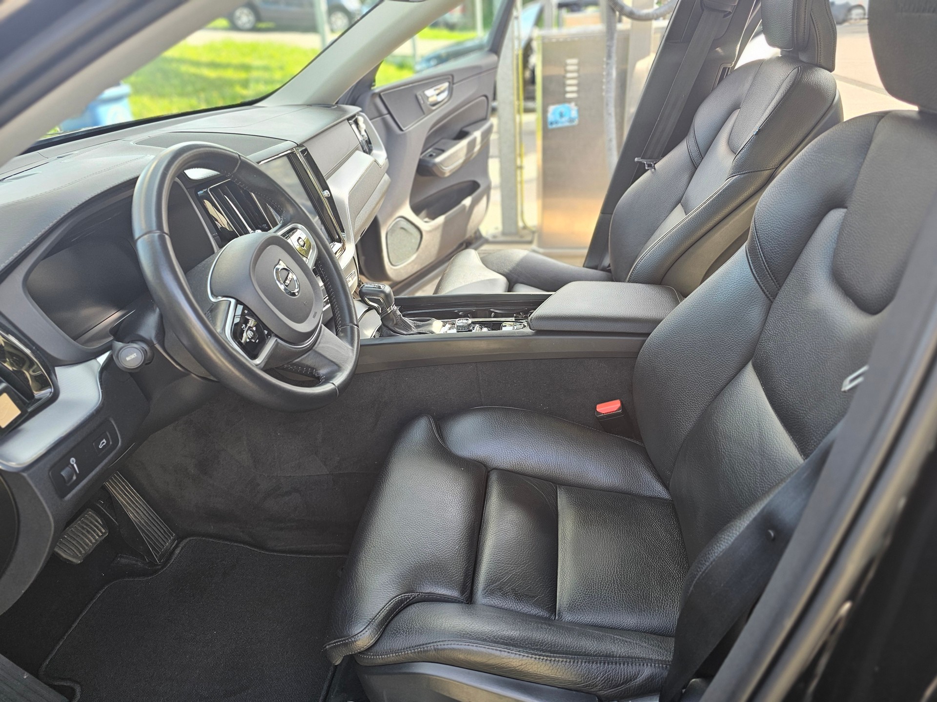 VOLVO XC60 D4 Inscription Geartronic-image-2